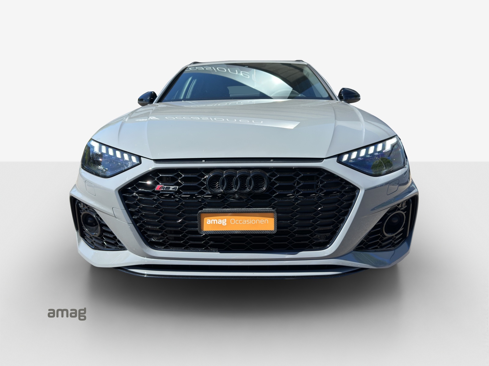 AUDI RS4 Avant quattro tiptronic-image-5