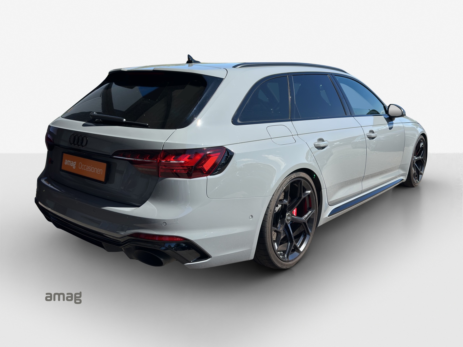 AUDI RS4 Avant quattro tiptronic-image-3