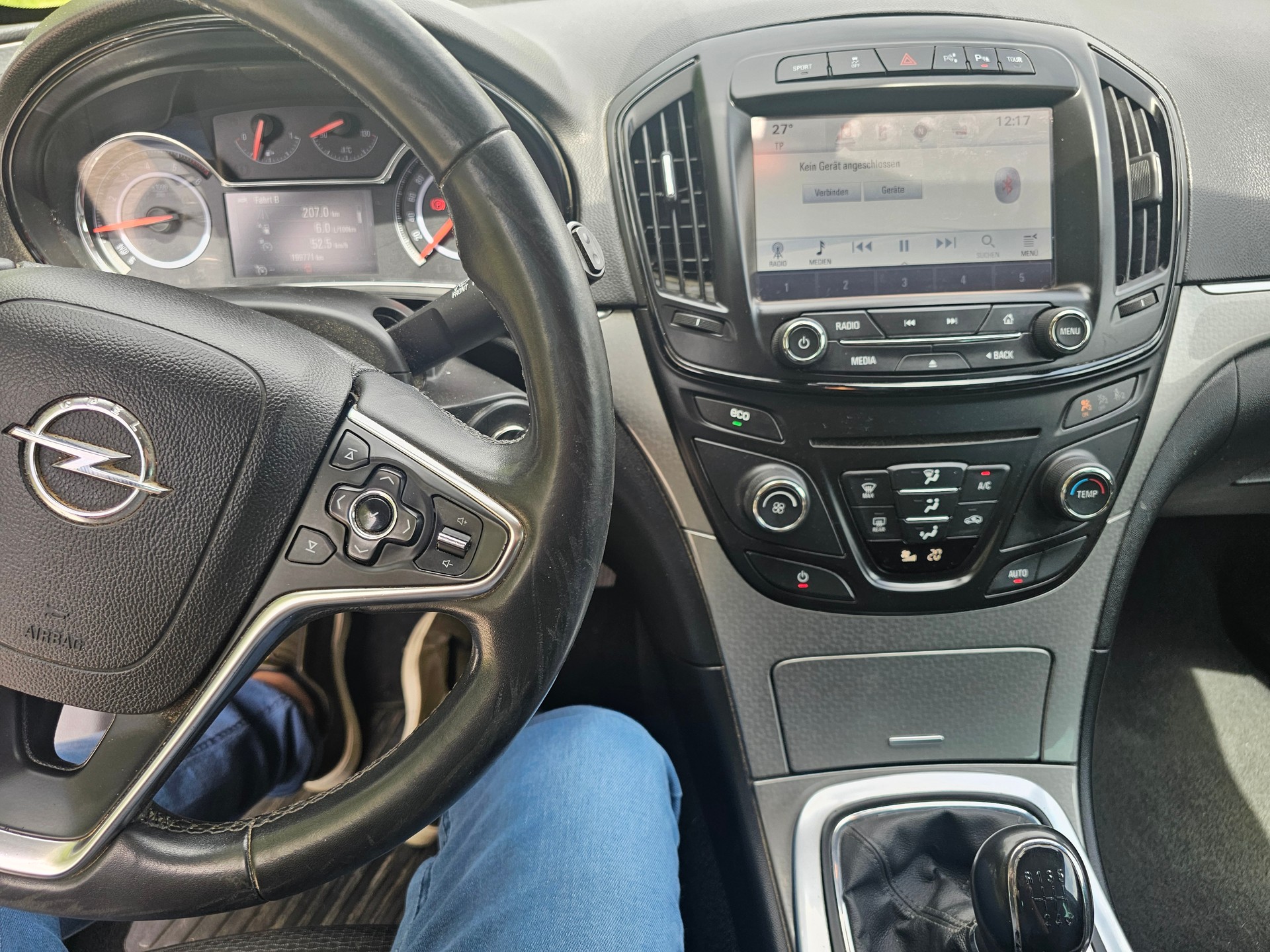 OPEL Insignia Sports Tourer 2.0 CDTI Edition 4WD-image-11