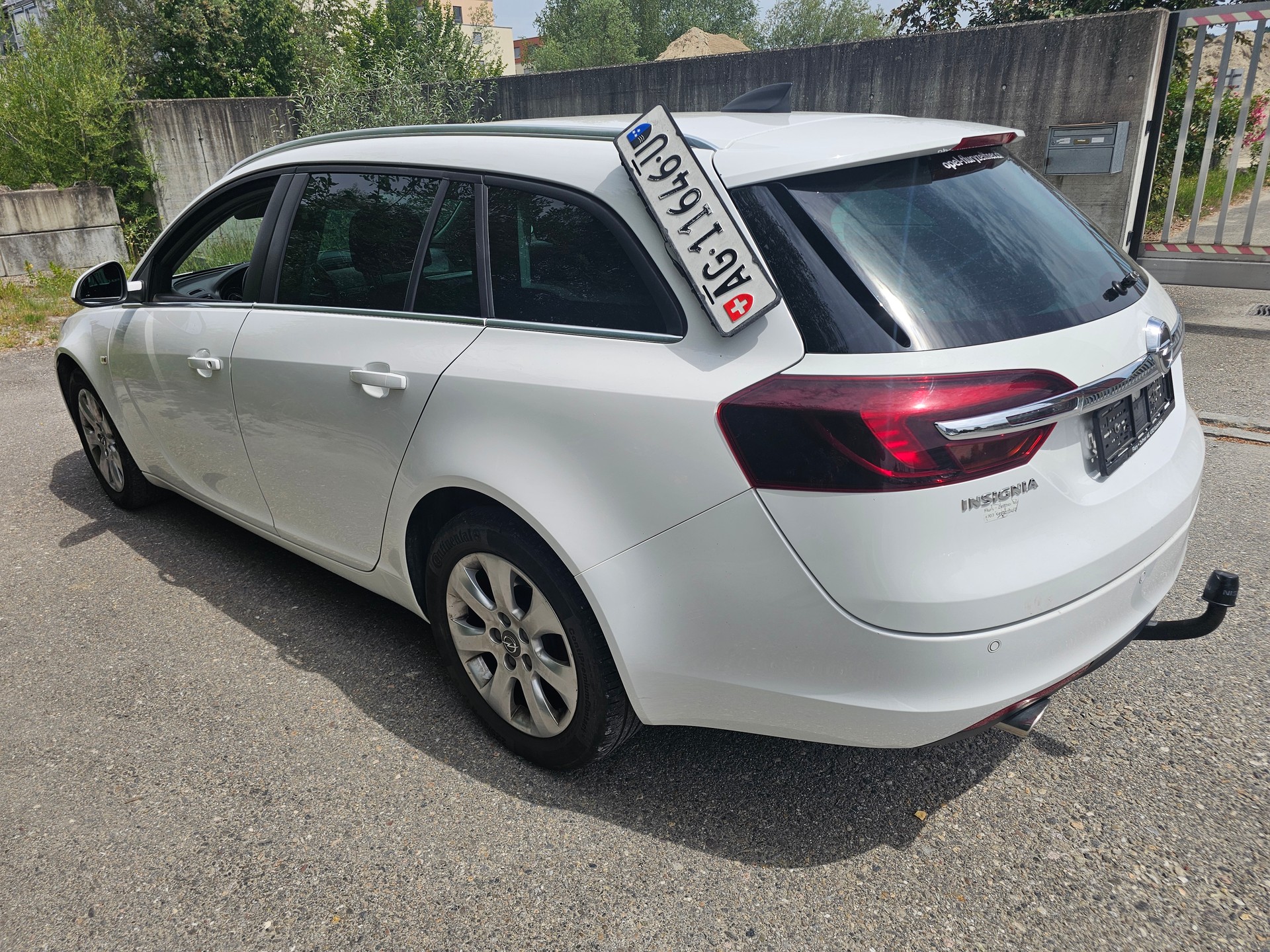 OPEL Insignia Sports Tourer 2.0 CDTI Edition 4WD-image-4