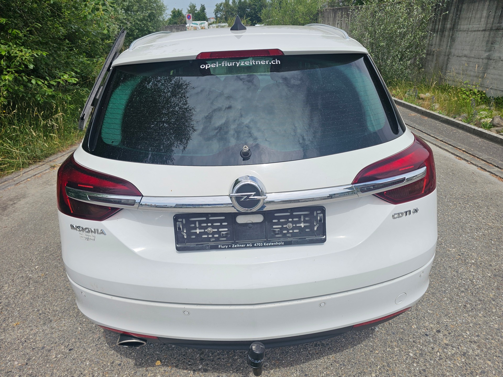 OPEL Insignia Sports Tourer 2.0 CDTI Edition 4WD-image-6