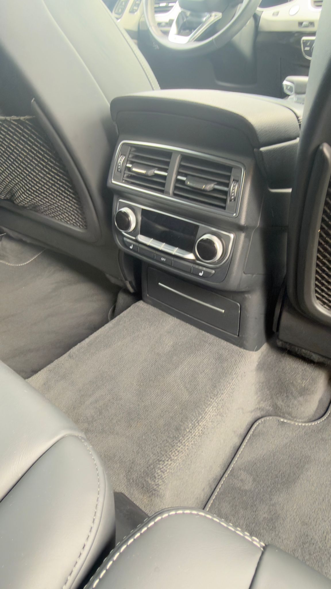 AUDI Q7 3.0 TDI quattro tiptronic-image-11