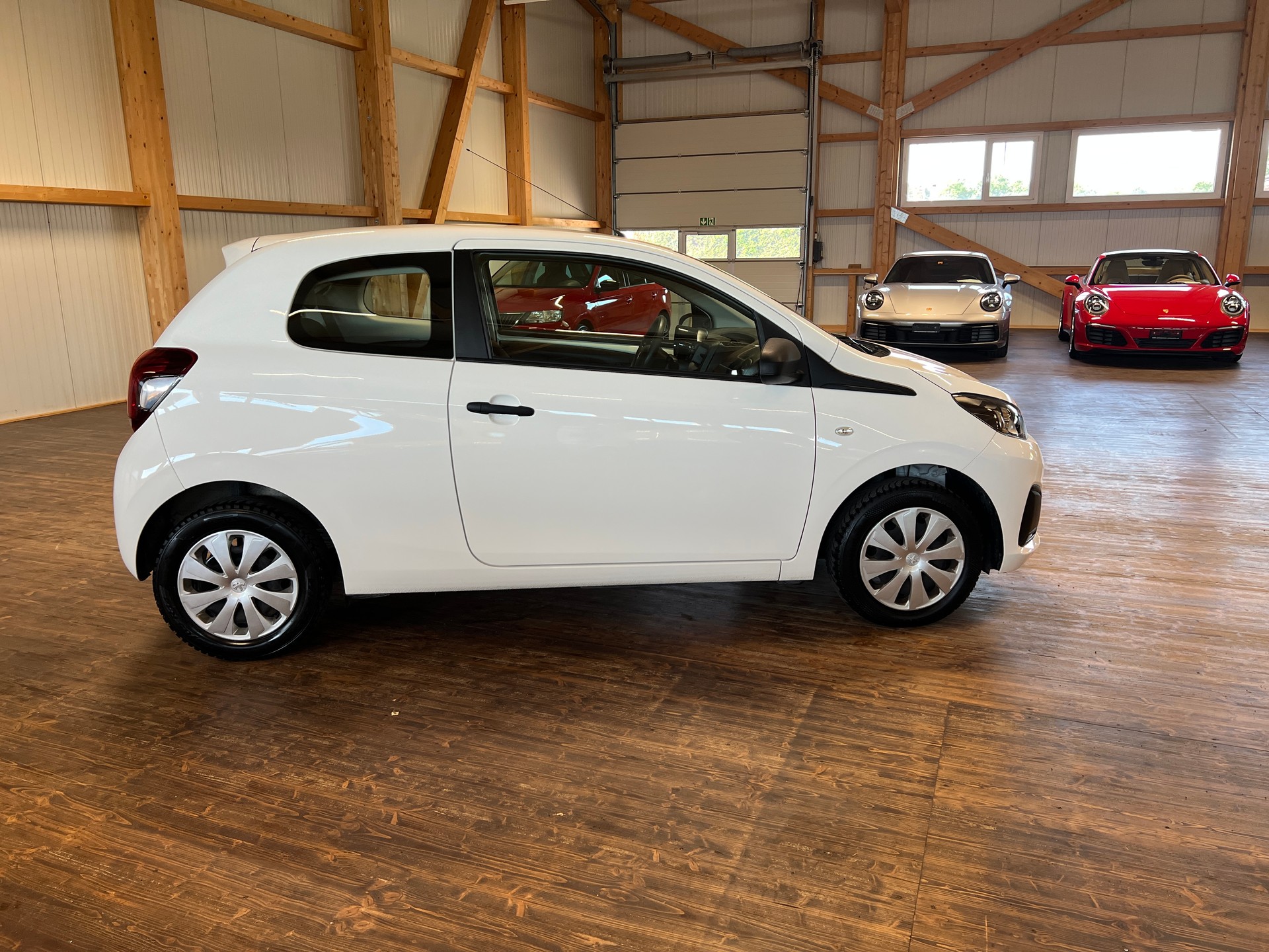 PEUGEOT 108 1.0 VTi Like-image-3