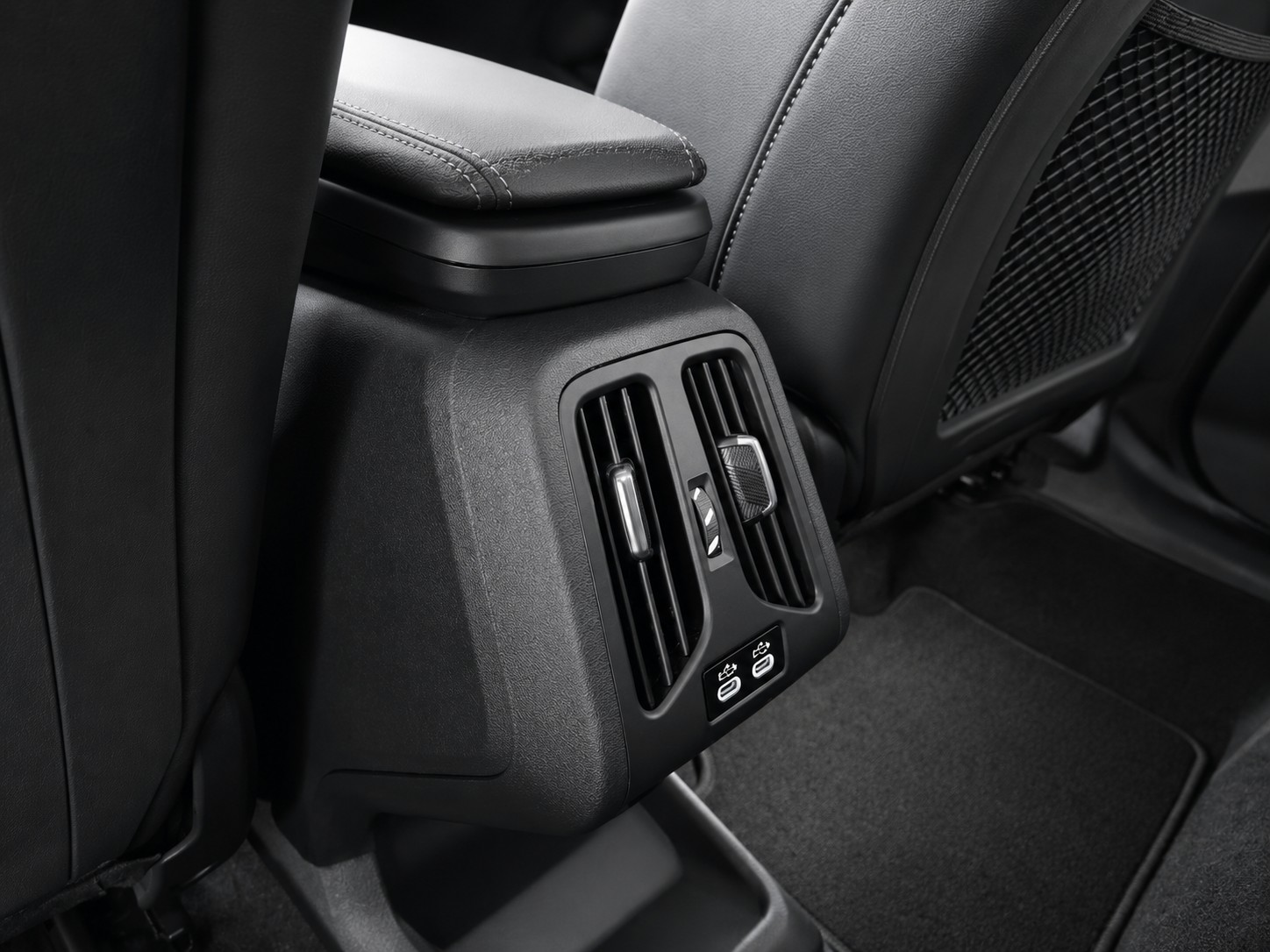 BMW X1 23d xDrive CH FAHRZEUG AUS 1. HAND-image-12