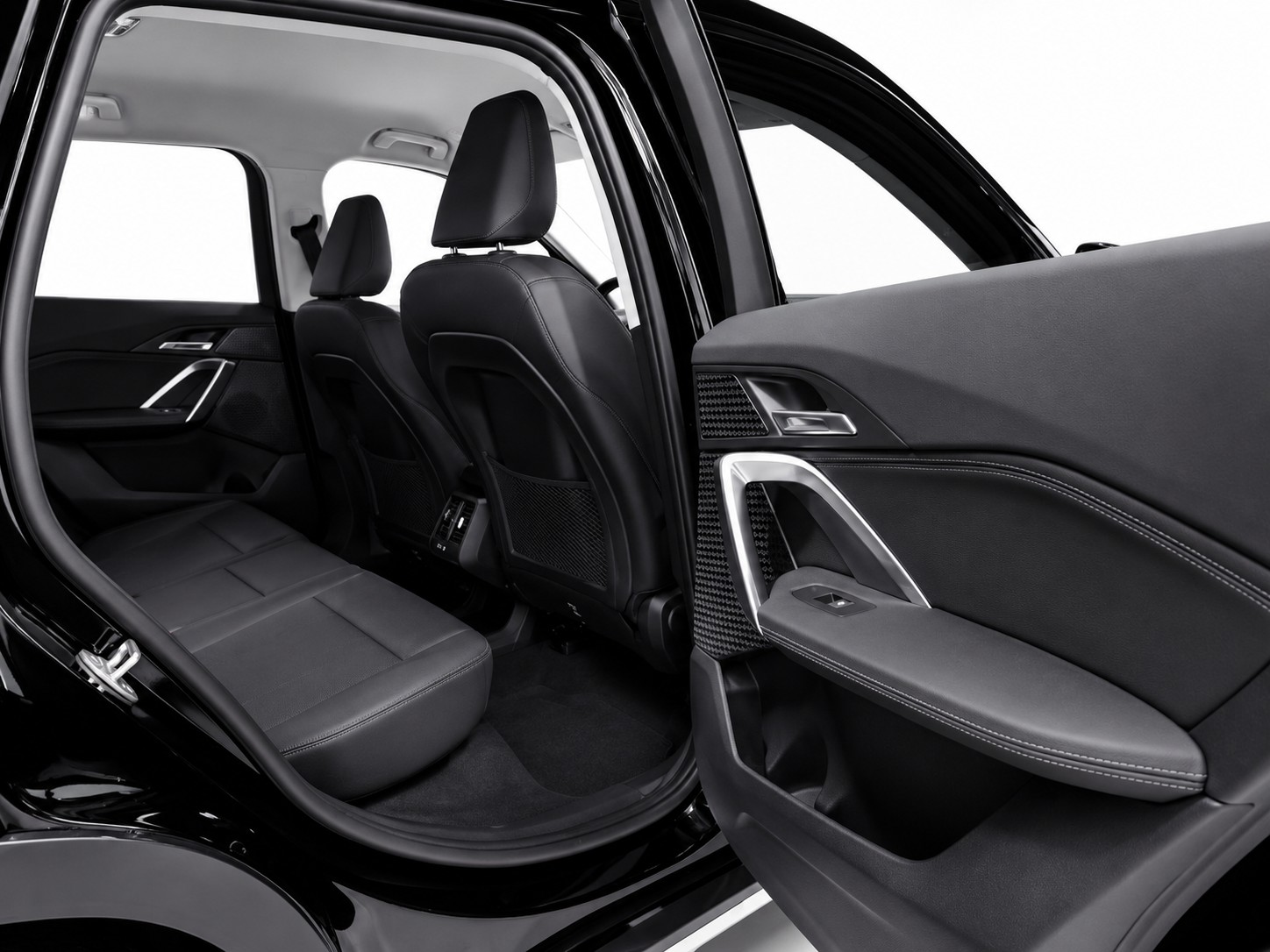 BMW X1 23d xDrive CH FAHRZEUG AUS 1. HAND-image-15