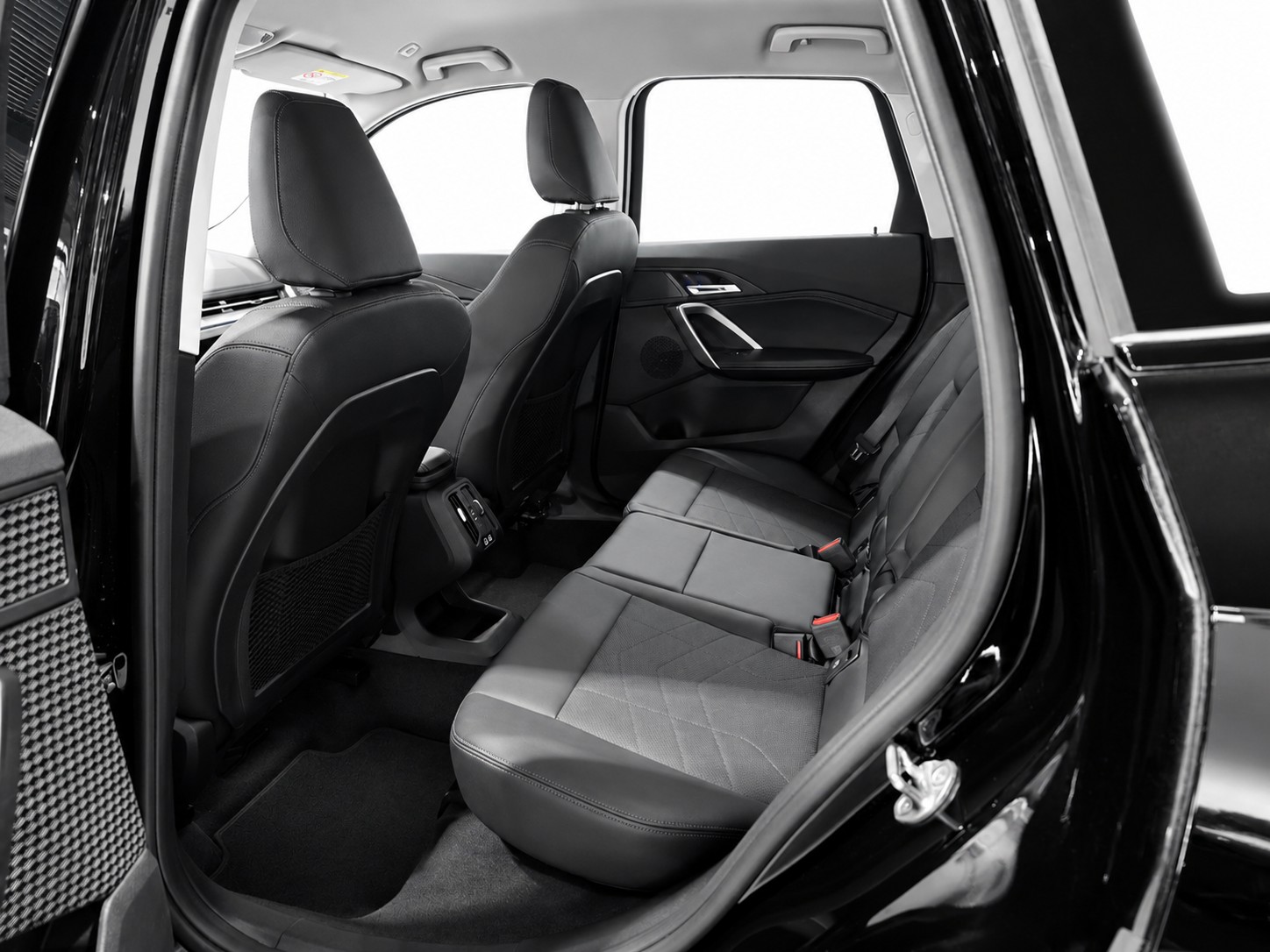 BMW X1 23d xDrive CH FAHRZEUG AUS 1. HAND-image-7