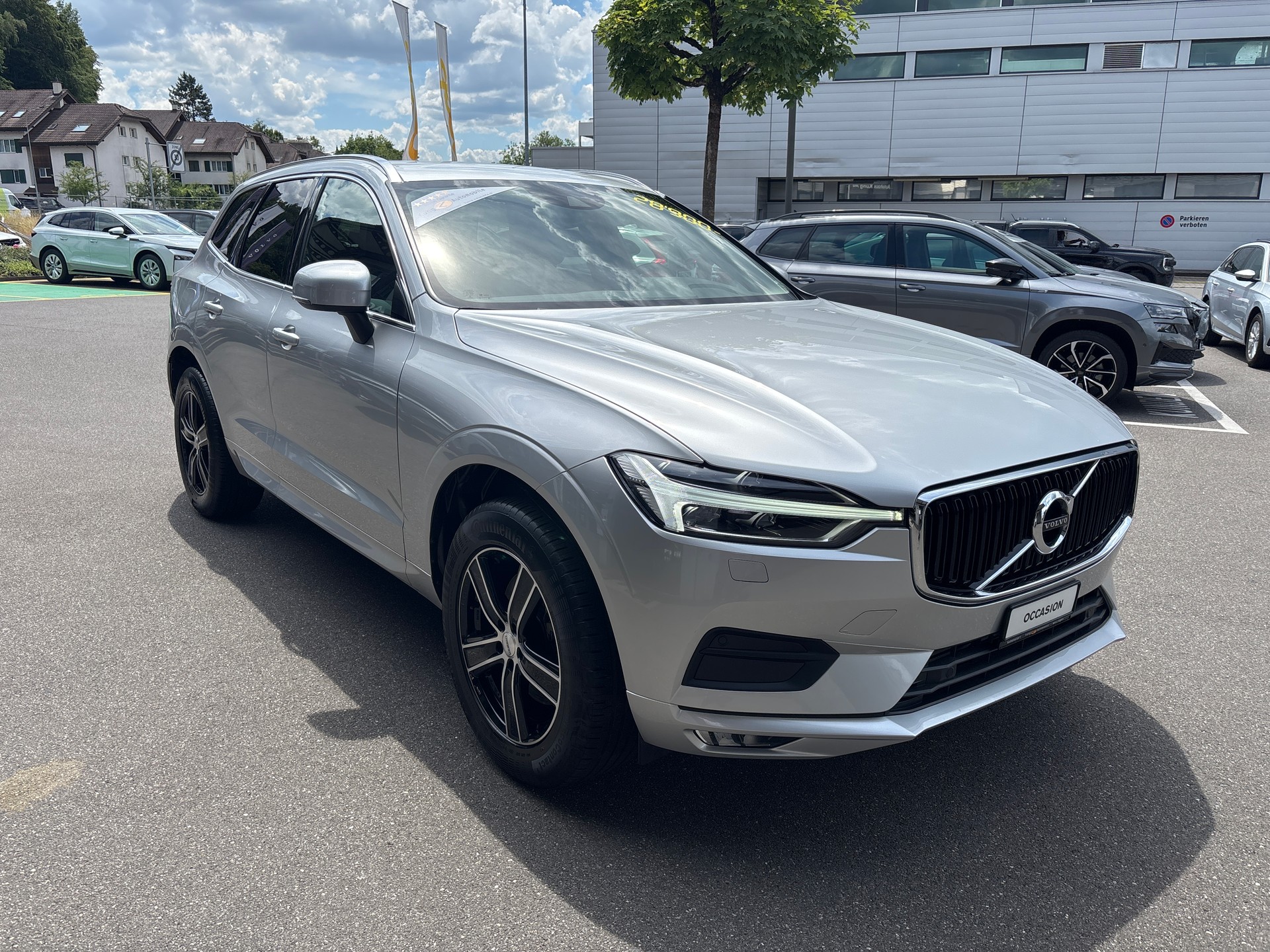 VOLVO XC60 T5 Momentum Geartronic-showroom-element-3