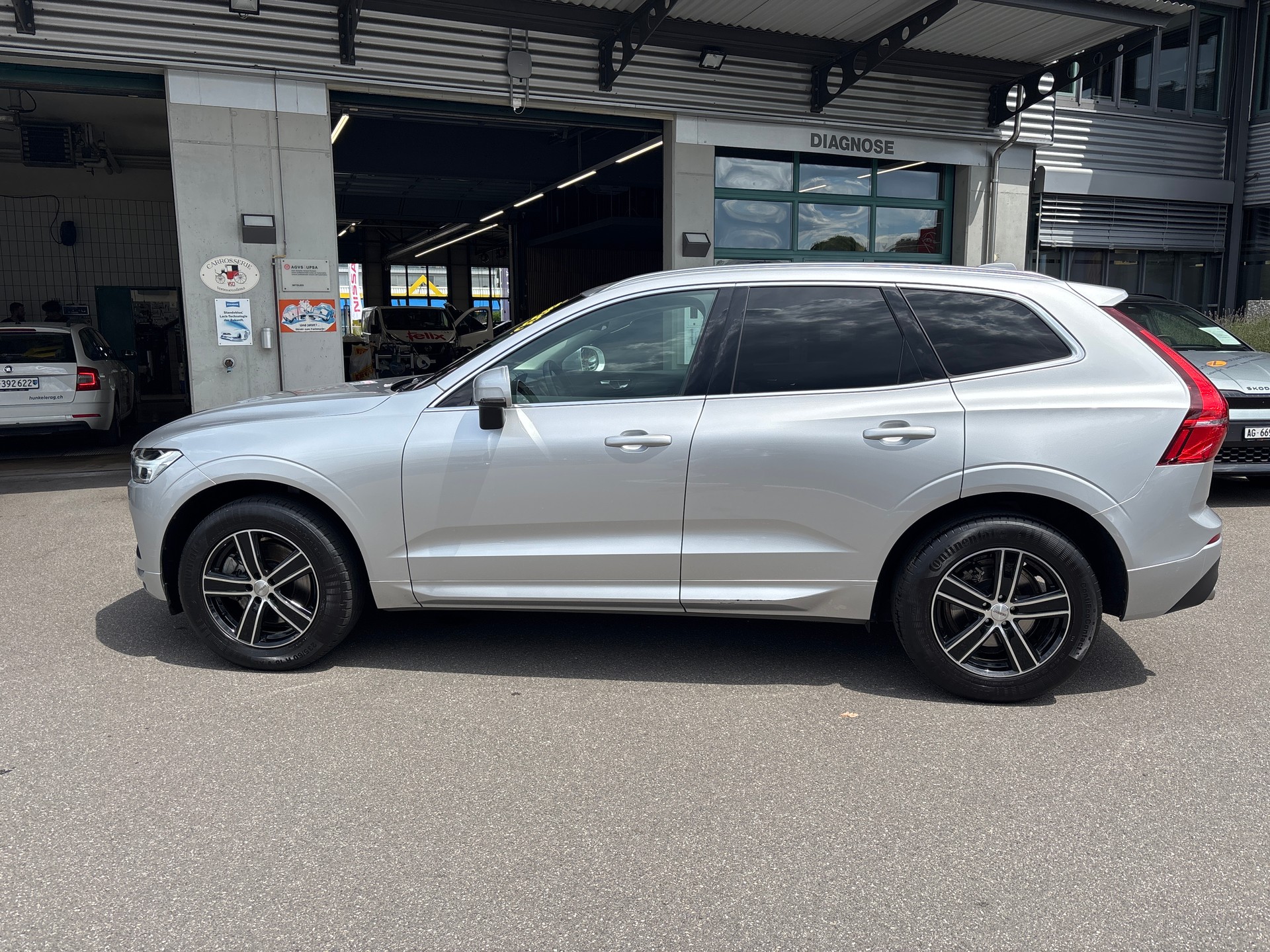 VOLVO XC60 T5 Momentum Geartronic-image-8