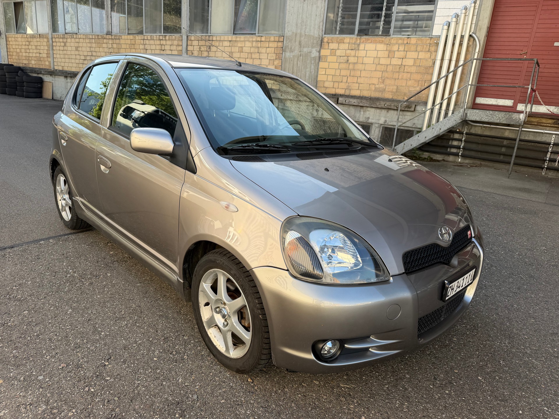 TOYOTA Yaris 1.5 TS-image-2