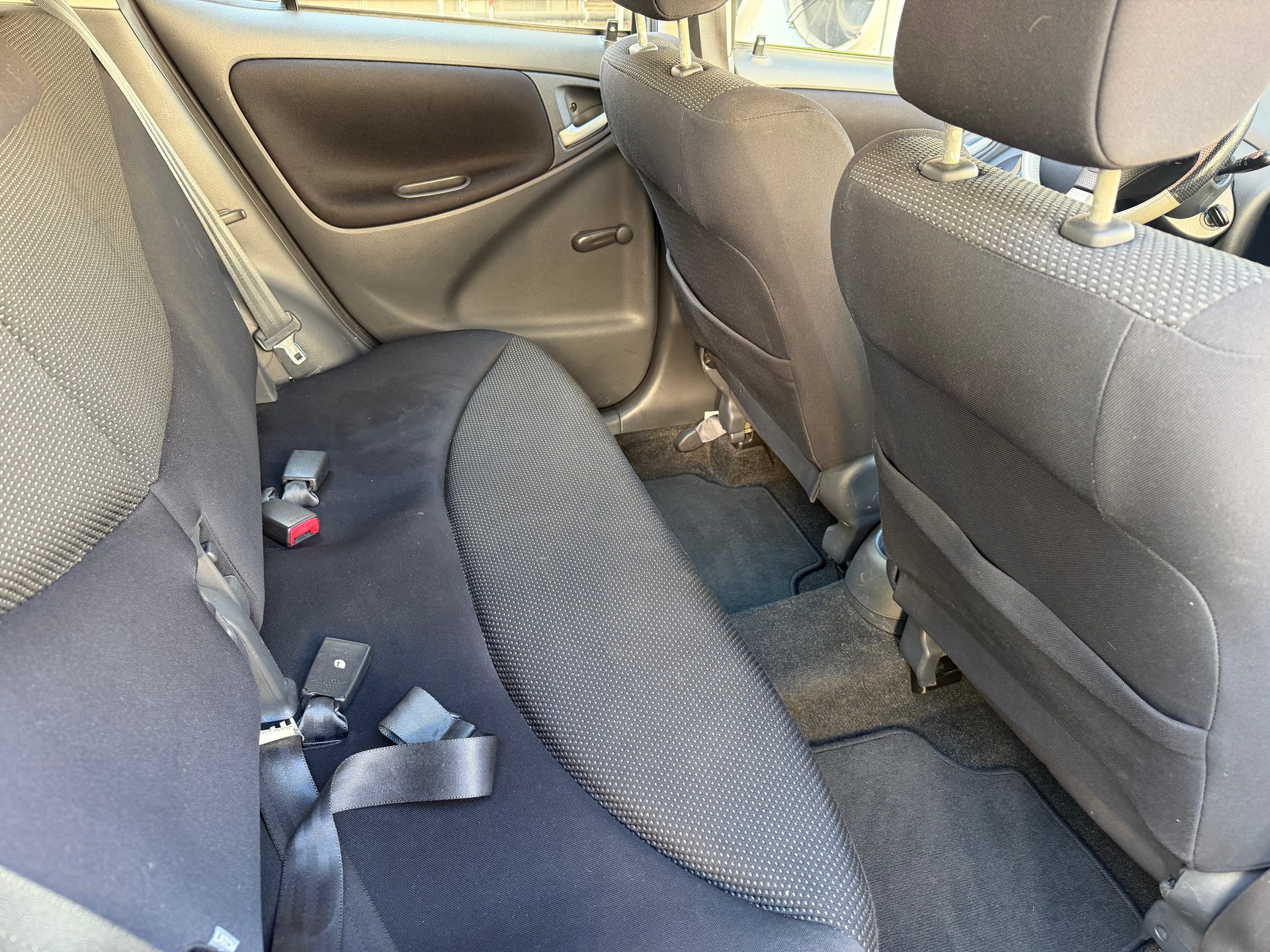 TOYOTA Yaris 1.5 TS-image-11