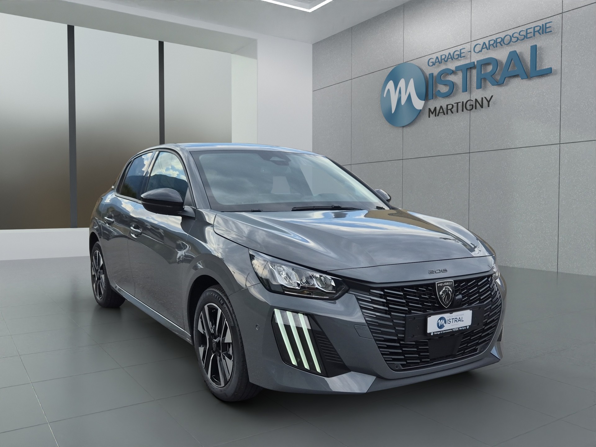 PEUGEOT 208 1.2 Hybrid Allure-image-6