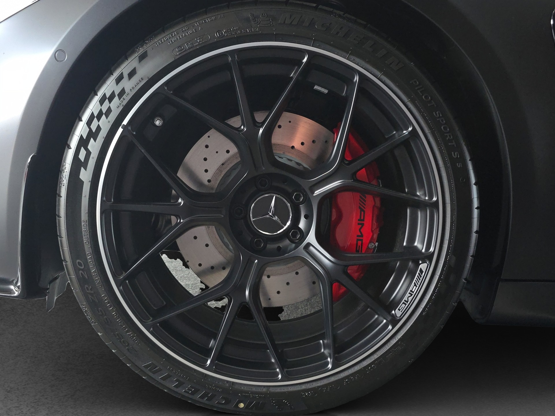 MERCEDES-BENZ CLE AMG 53 Cabrio 4Matic+ 9G-Tronic-image-11