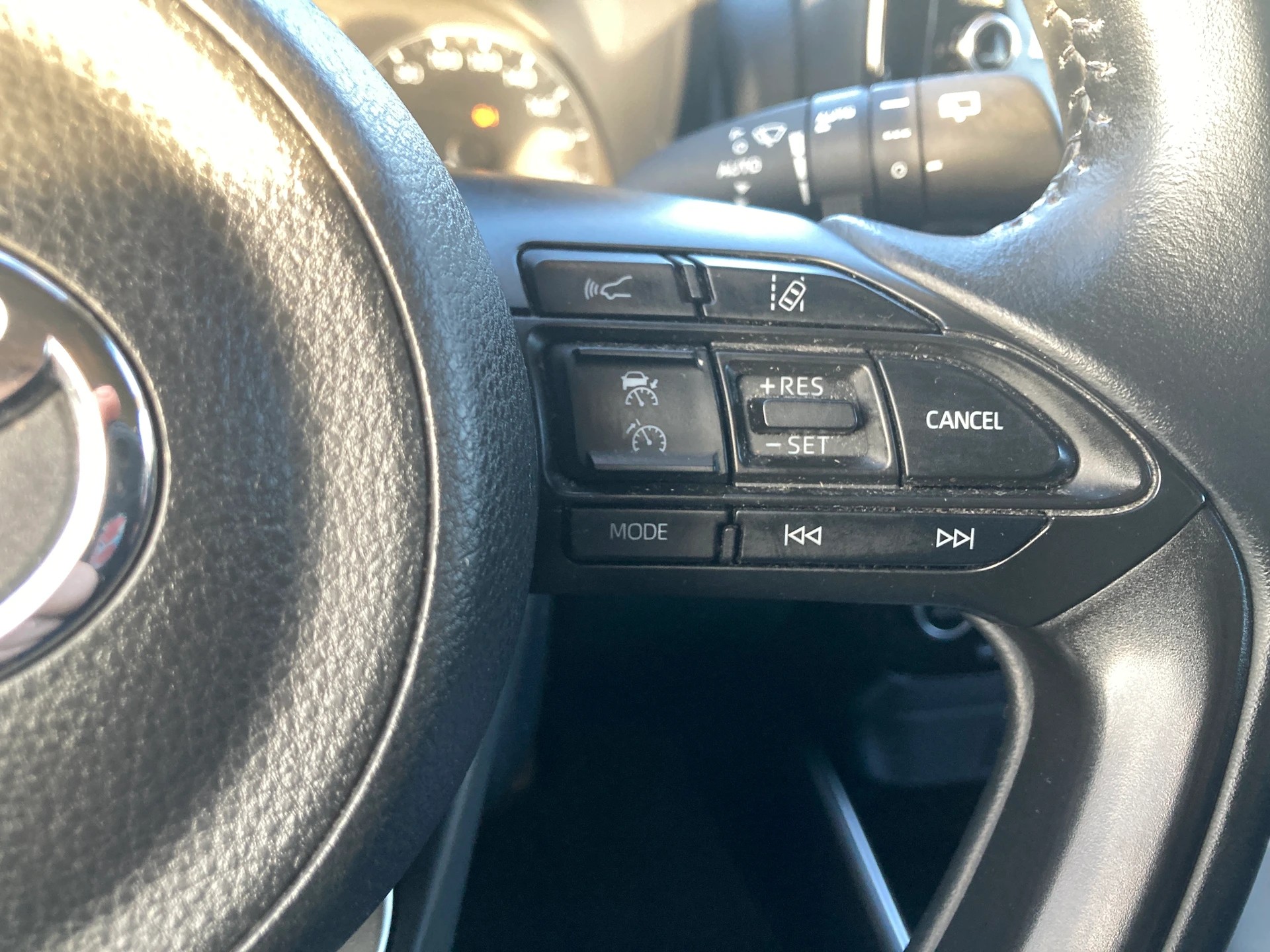 TOYOTA Yaris 1.5 Comfort e-CVT-image-10