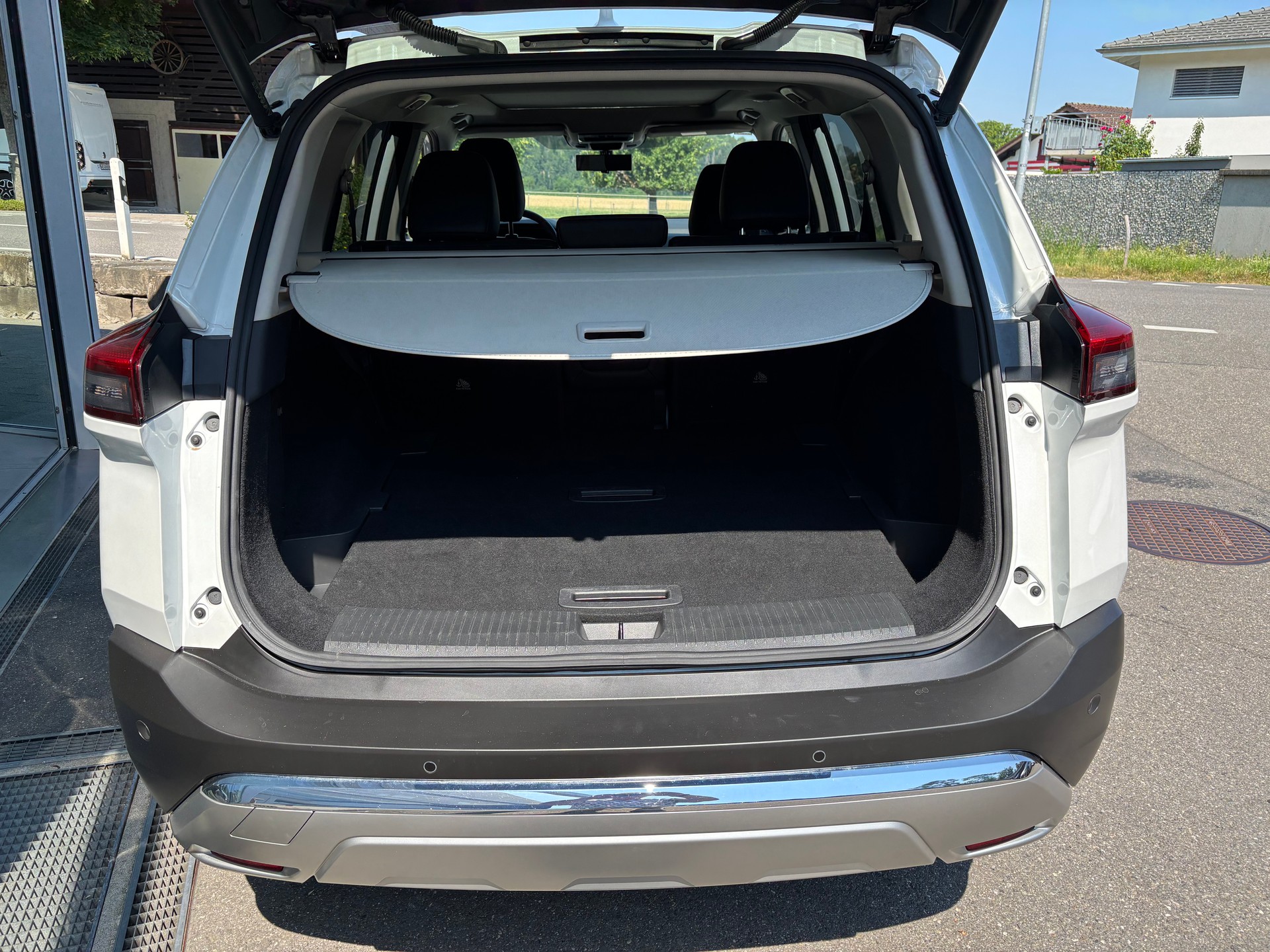 NISSAN X-Trail 1.5 VC e-Power 4WD Tekna+-image-4