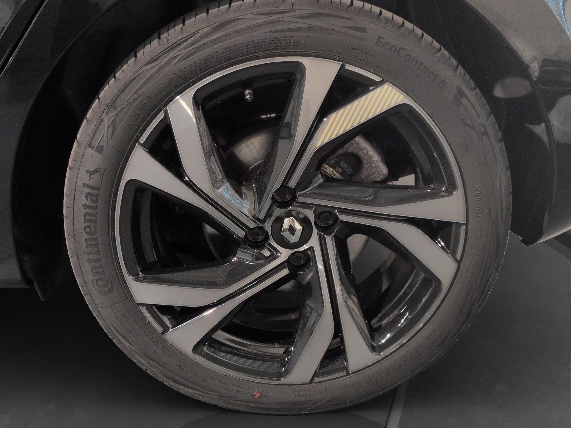 RENAULT Clio 1.6 E-Tech Engineered-image-24