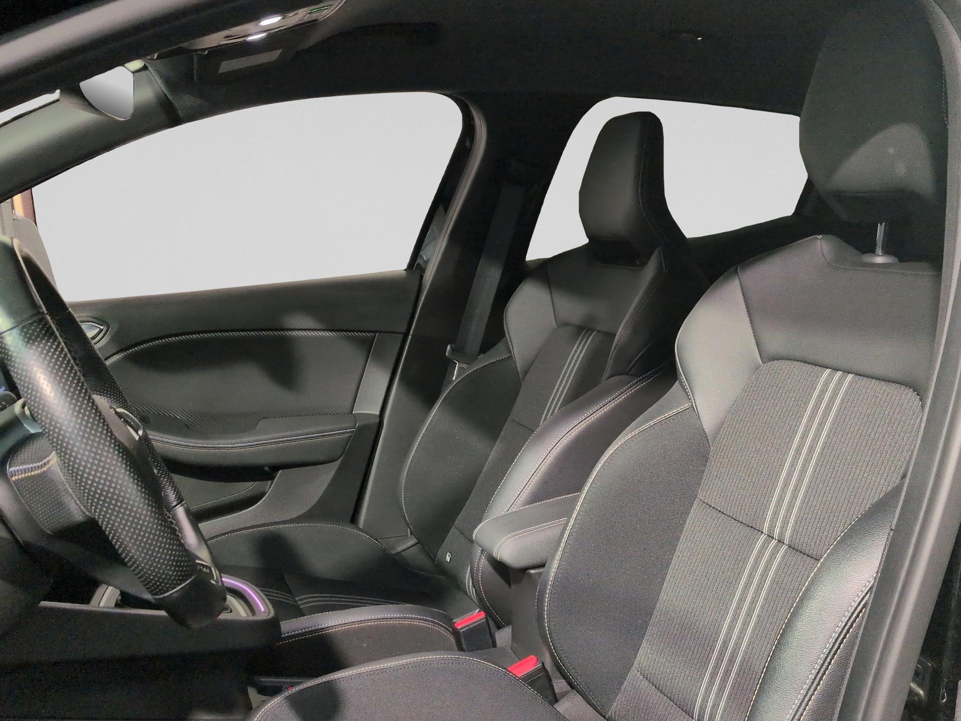 RENAULT Clio 1.6 E-Tech Engineered-image-8