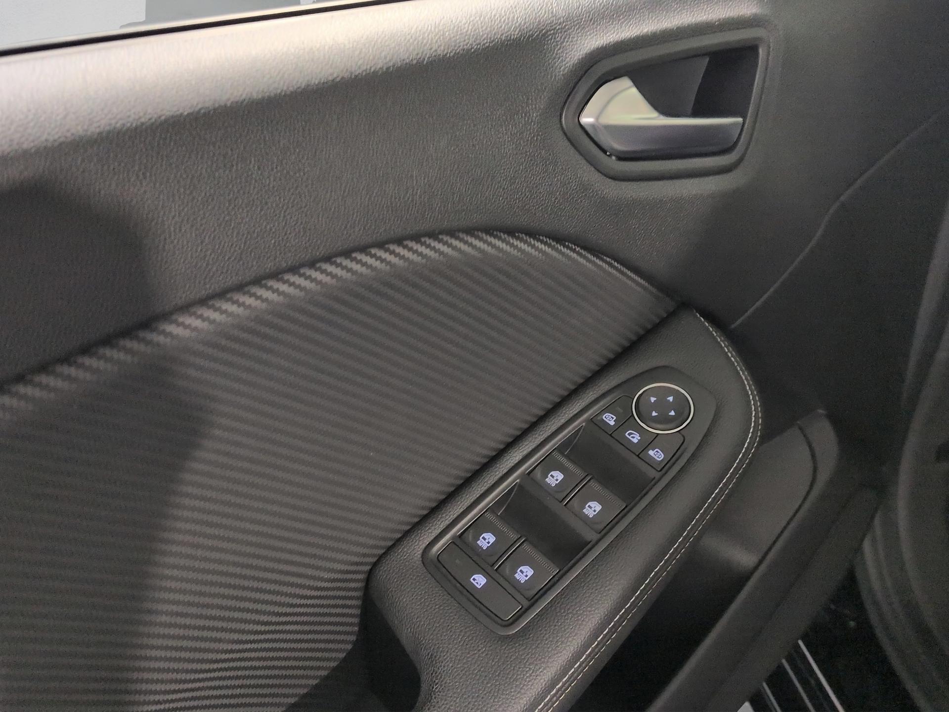 RENAULT Clio 1.6 E-Tech Engineered-image-21