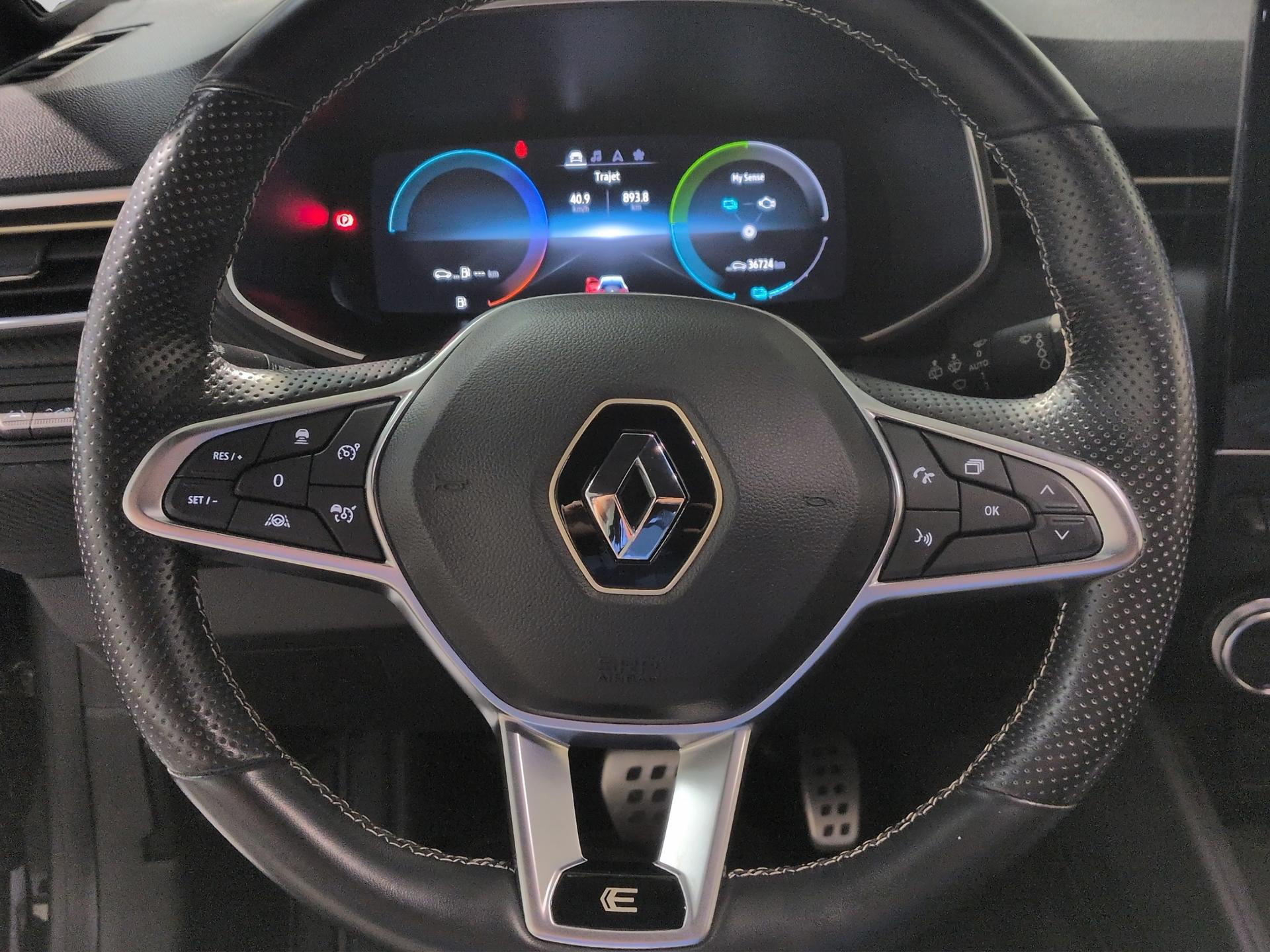 RENAULT Clio 1.6 E-Tech Engineered-image-9