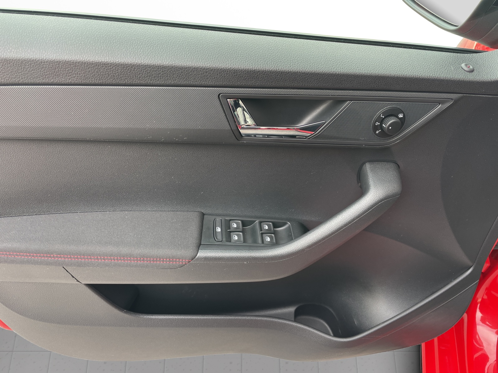 SKODA Fabia 1.0 TSI Monte Carlo DSG-image-5