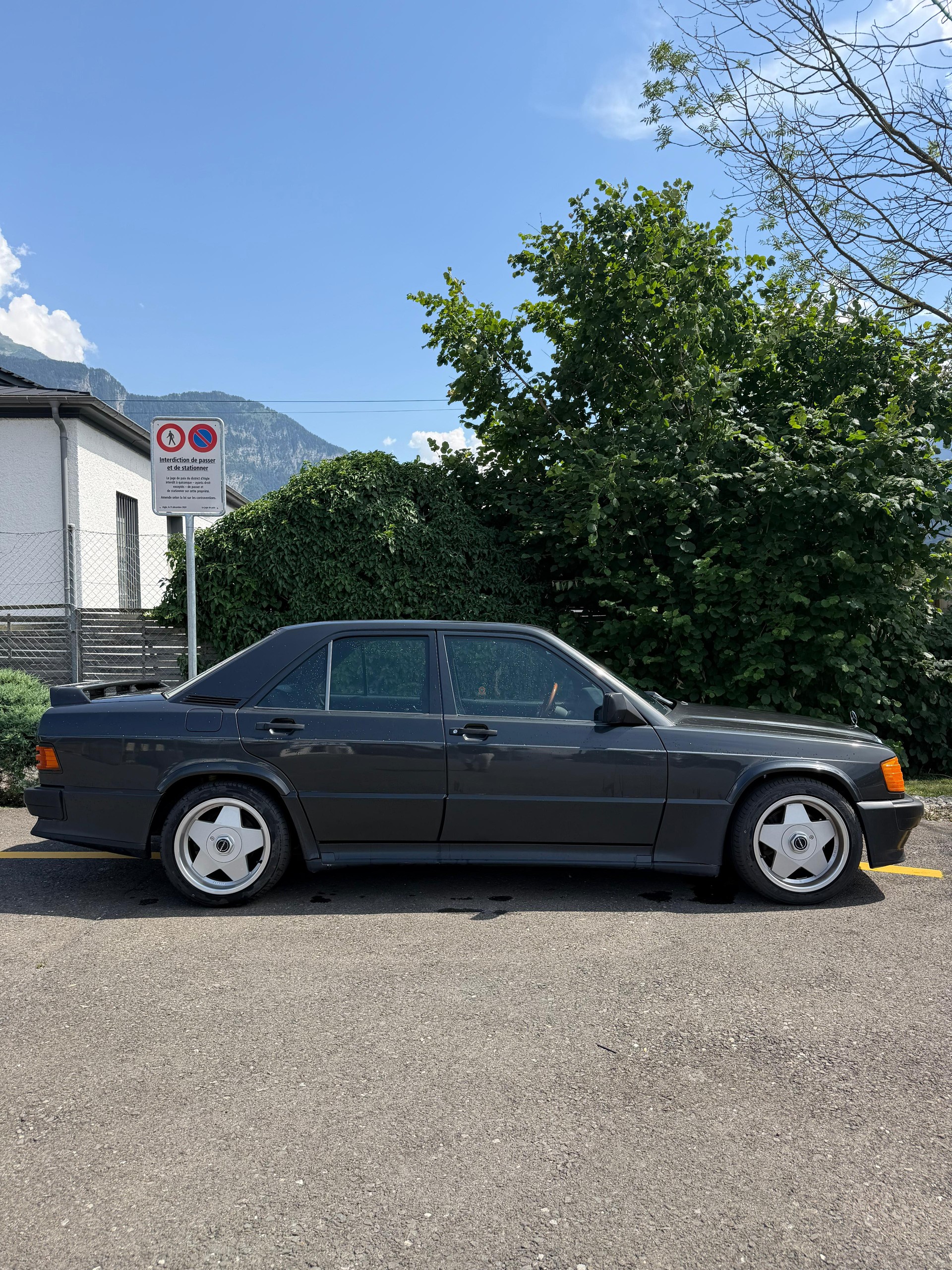 MERCEDES-BENZ 190 E 2.5-16-image-3