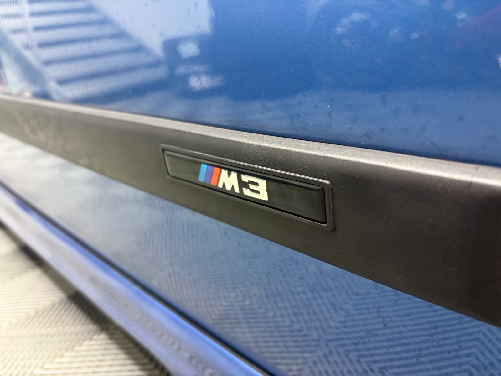 BMW M3 Coupé - 3.2L - Manuel-showroom-element-3
