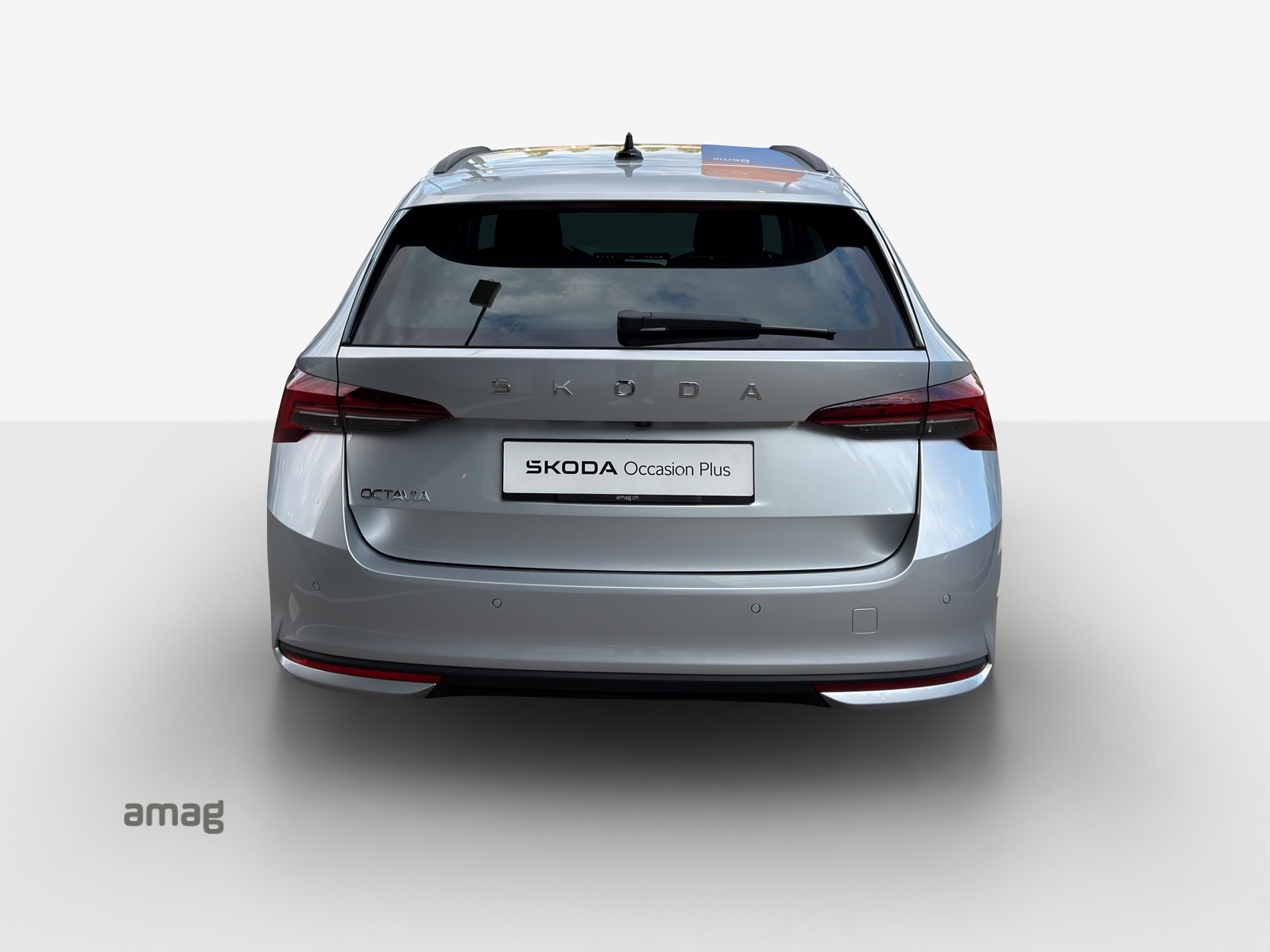 SKODA Octavia Combi 1.5 TSI mHEV DSG Dynamic-image-3