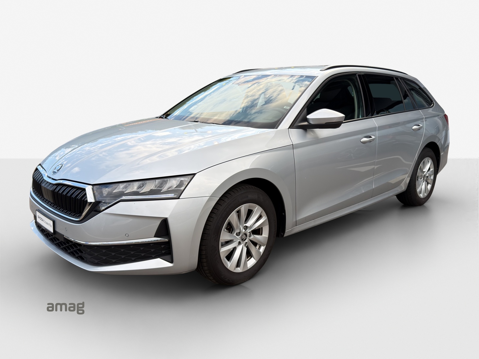 SKODA Octavia Combi 1.5 TSI mHEV DSG Dynamic-image-0