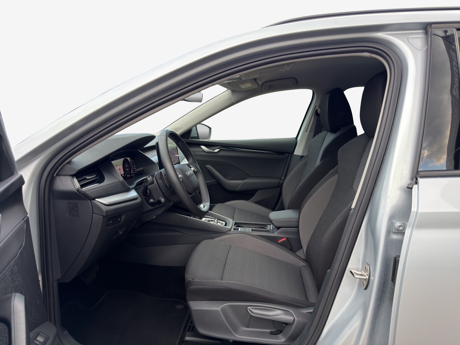 SKODA Octavia Combi 1.5 TSI mHEV DSG Dynamic-image-7