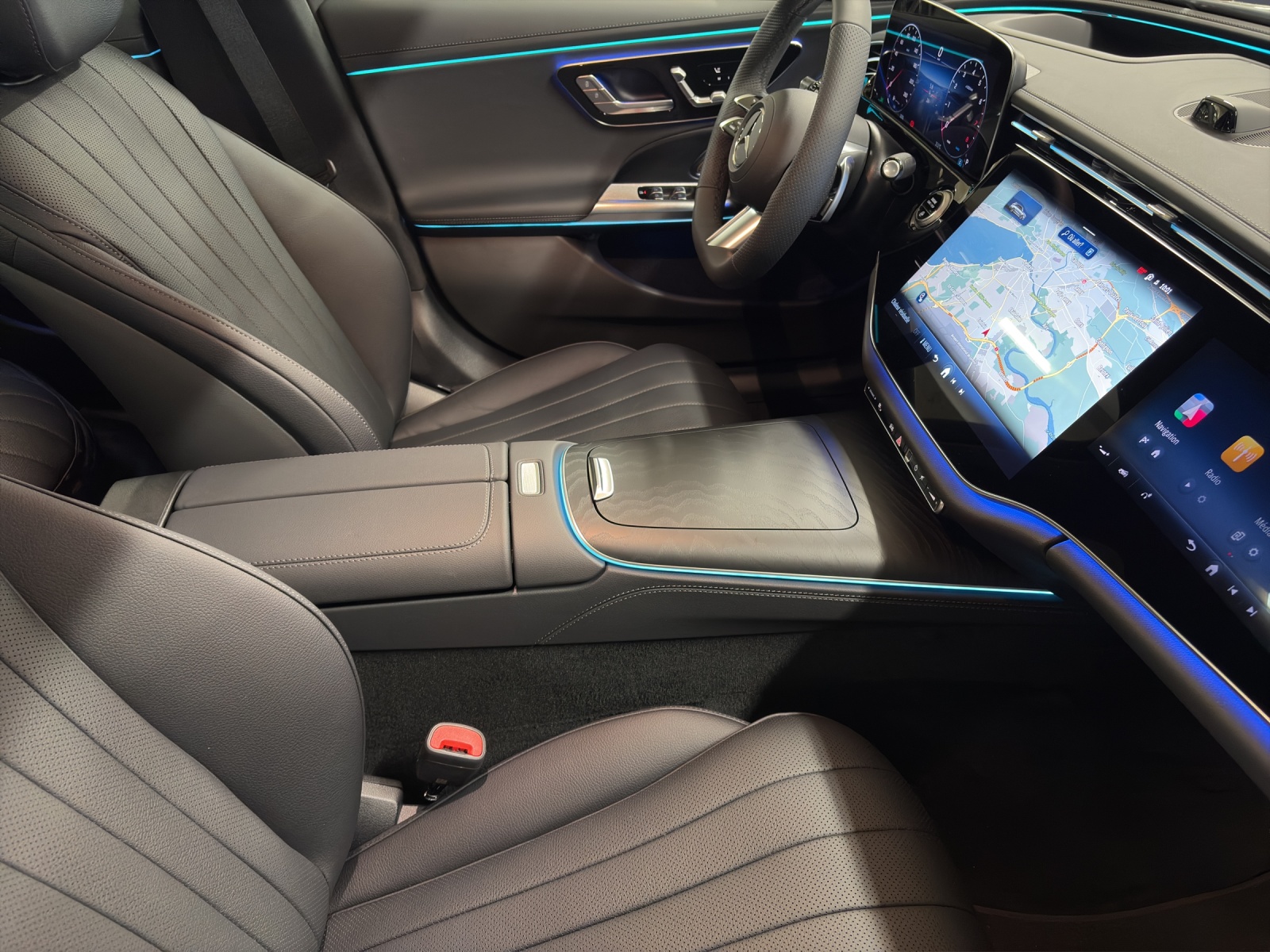 MERCEDES-BENZ E 200 4M Break-image-9