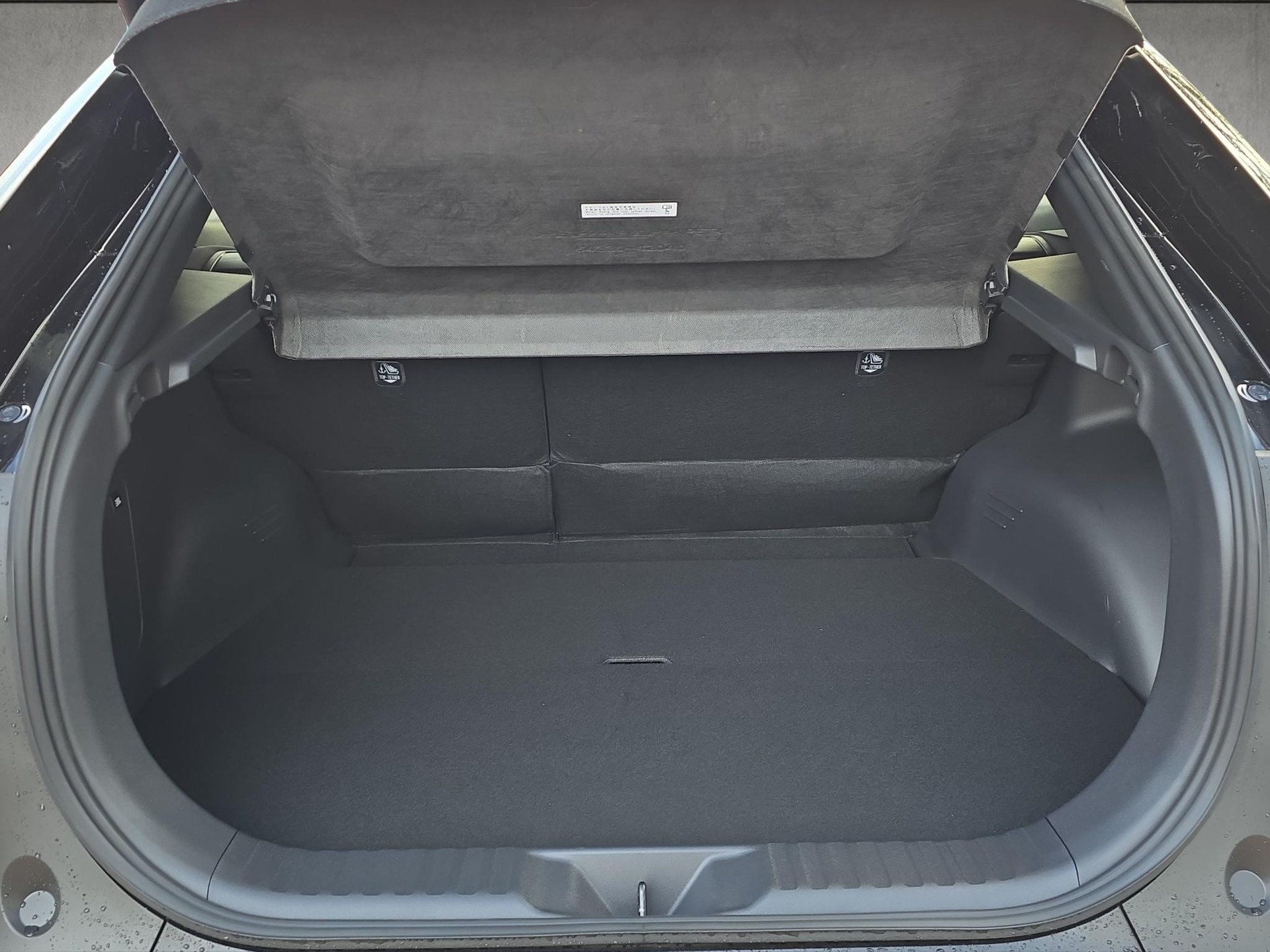 TOYOTA C-HR+ Premium AWD-image-12