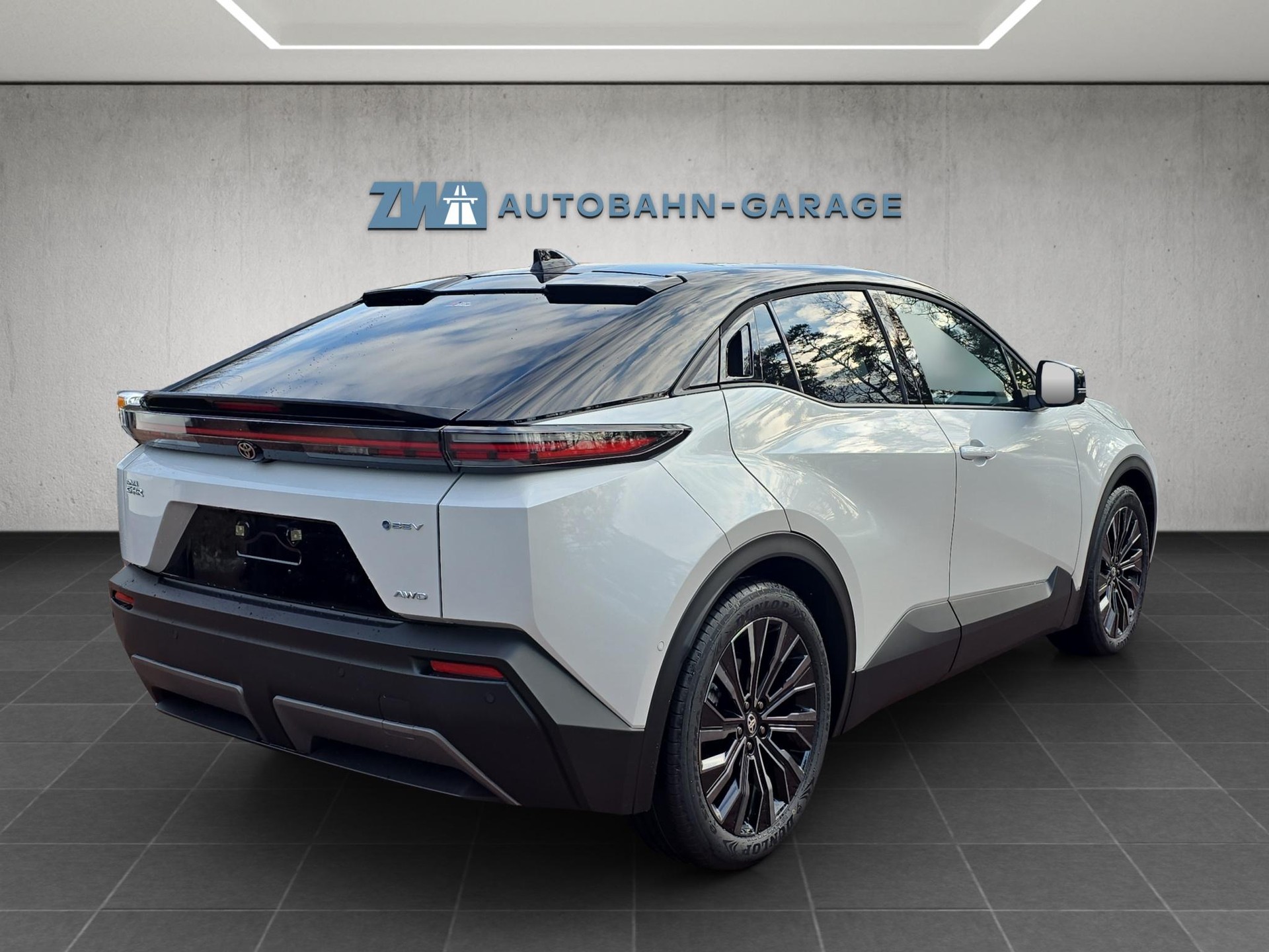 TOYOTA C-HR+ Premium AWD-image-4