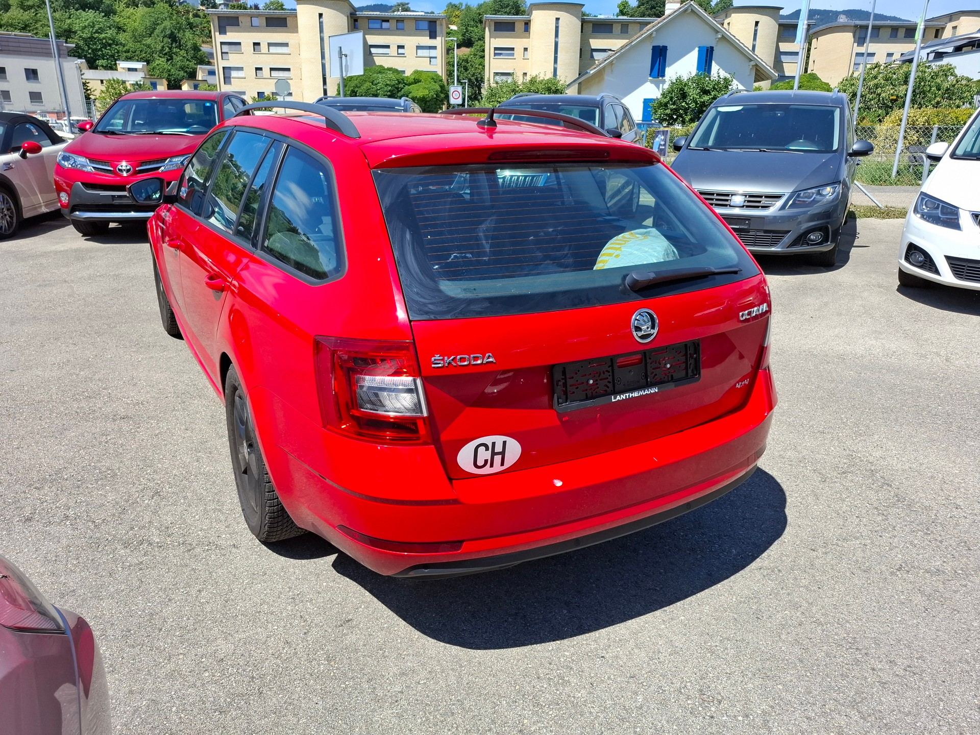 SKODA Octavia Combi 2.0 TDI Ambition 4x4-image-3