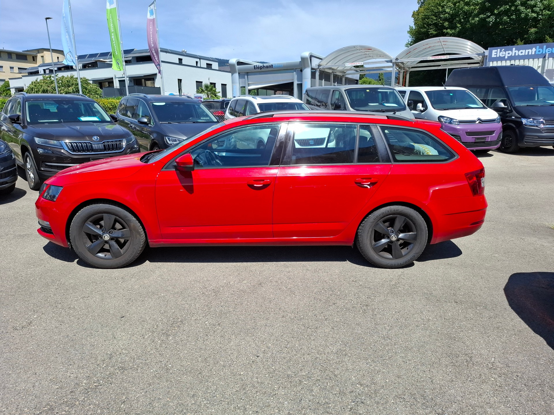 SKODA Octavia Combi 2.0 TDI Ambition 4x4-image-4