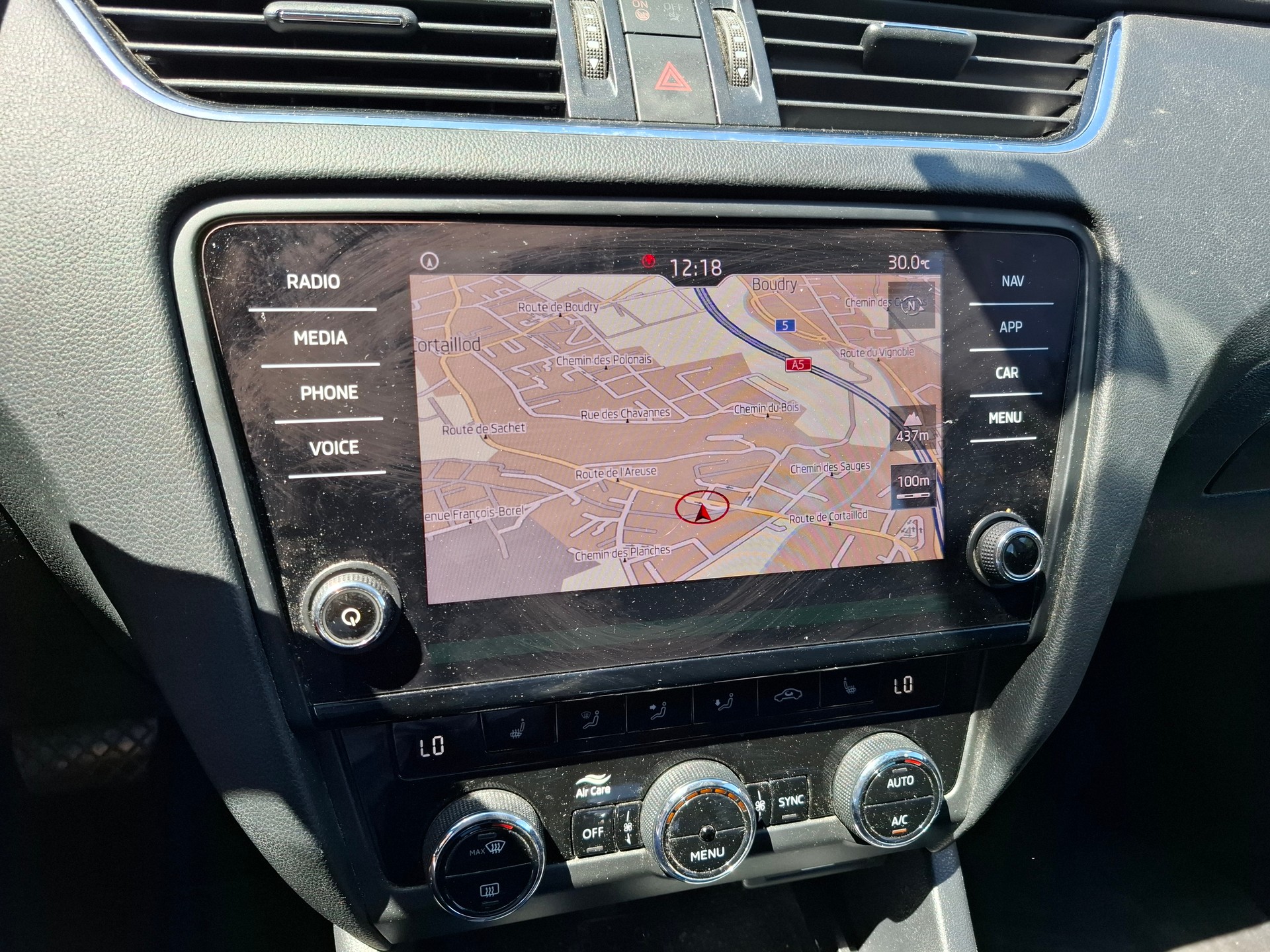 SKODA Octavia Combi 2.0 TDI Ambition 4x4-image-11