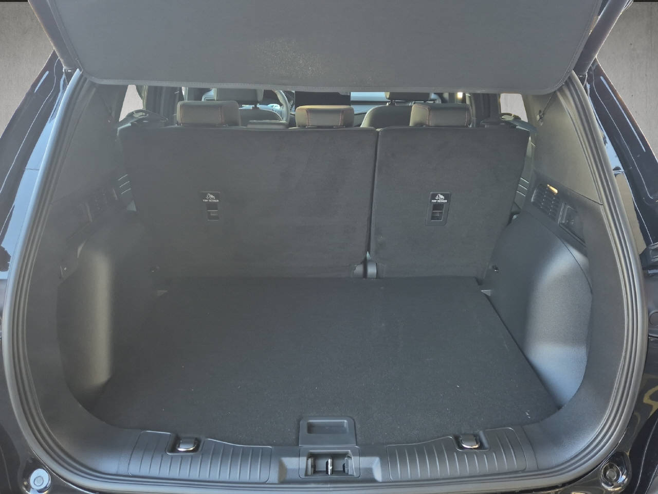 FORD Kuga 2.5 Hybrid ST-Line X 4x4-image-12