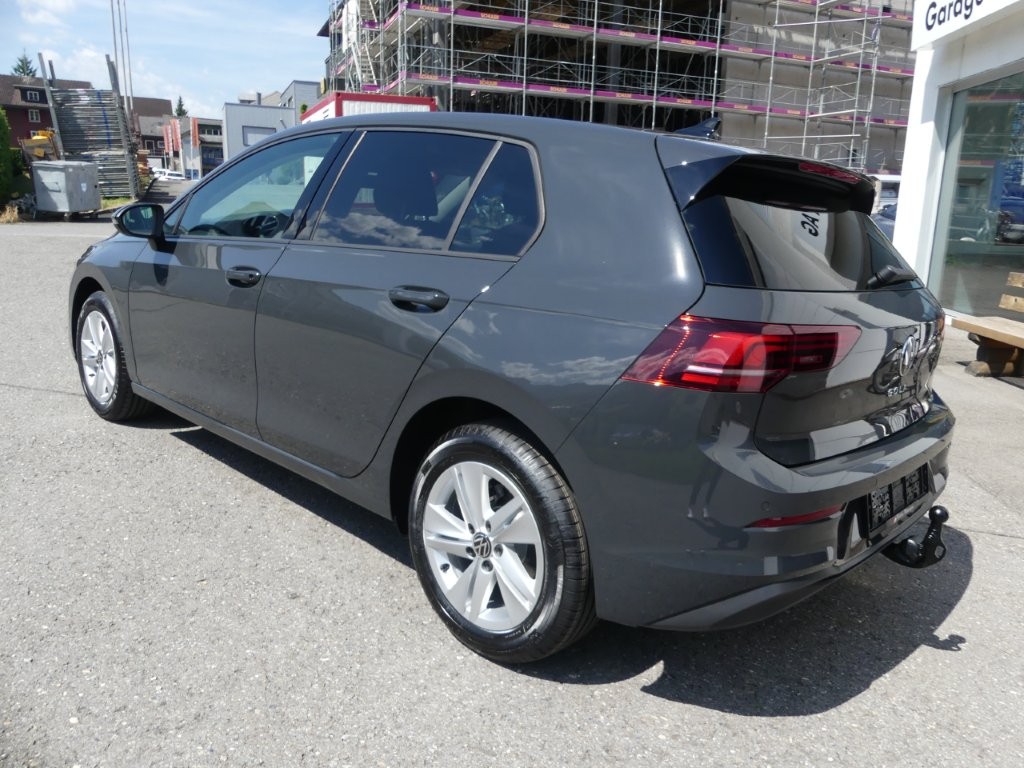 VW Golf 1.5 e TSI mHEV Value DSG-image-1
