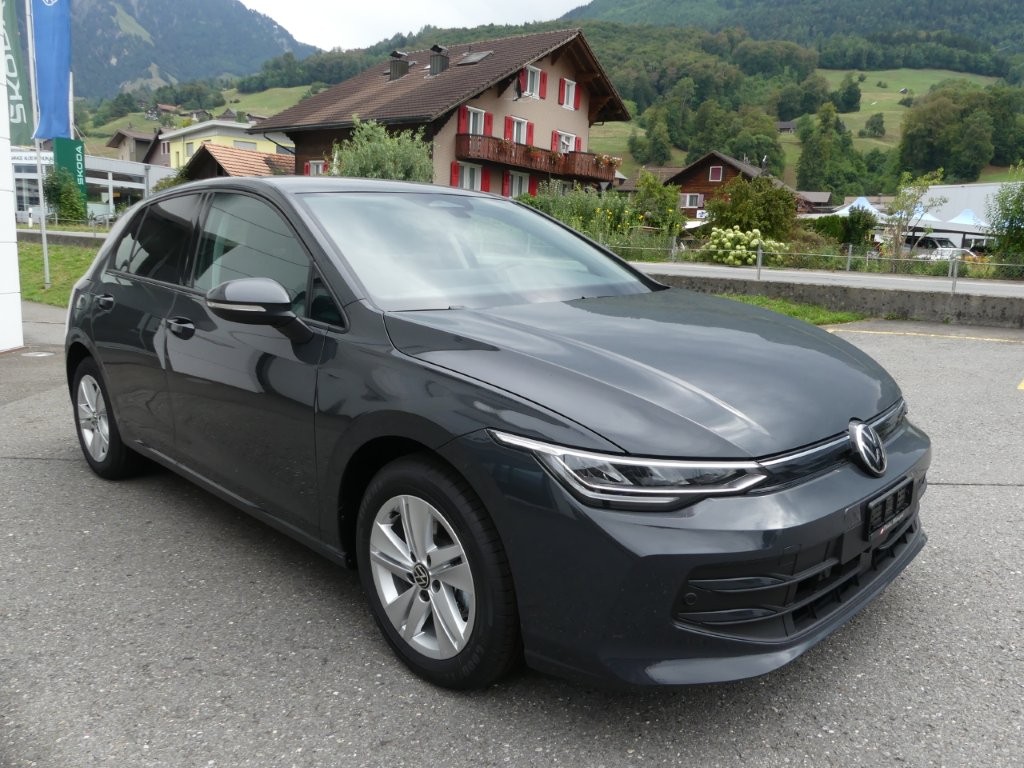 VW Golf 1.5 e TSI mHEV Value DSG-image-4