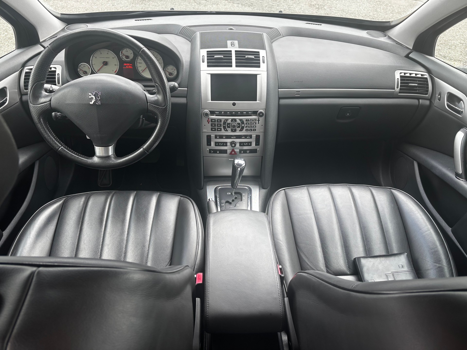 PEUGEOT 407 3.0 Platinium Edition Automatic-image-12