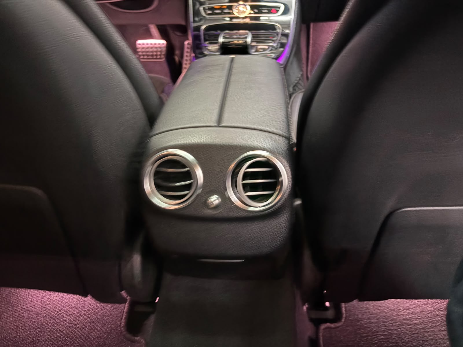 MERCEDES-BENZ E 220 d AMG Line 9G-Tronic-image-8