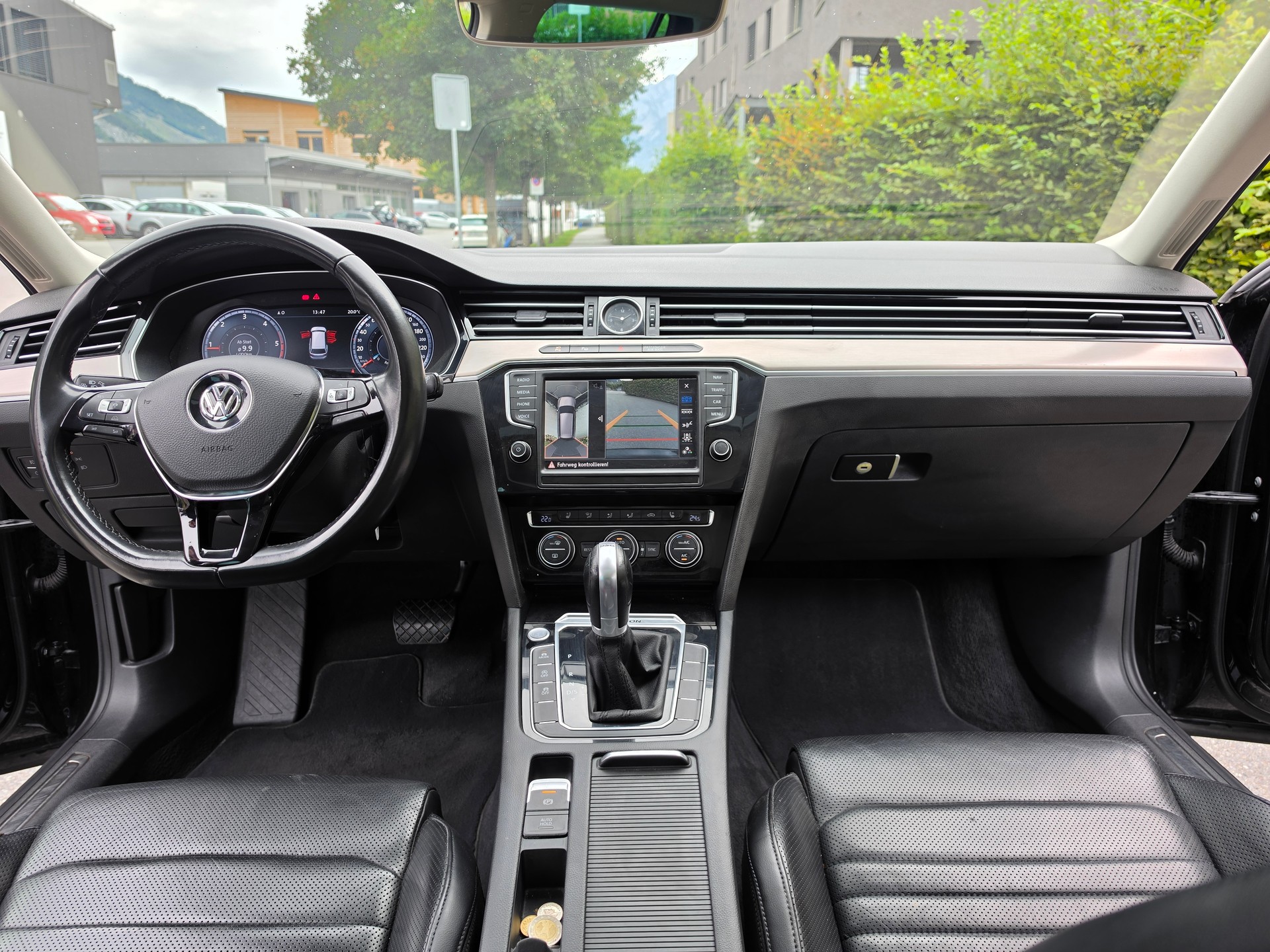VW Passat Variant 2.0 TDI BMT High. DSG 4Motion-image-13