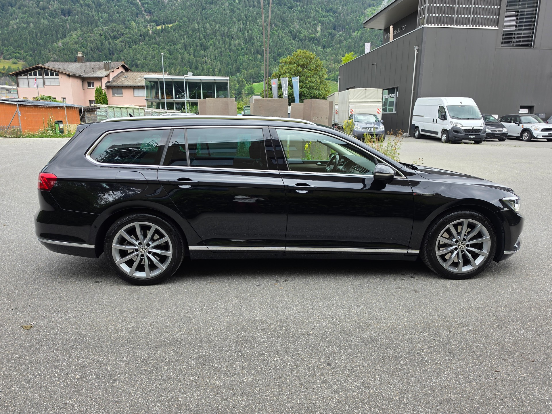 VW Passat Variant 2.0 TDI BMT High. DSG 4Motion-image-5