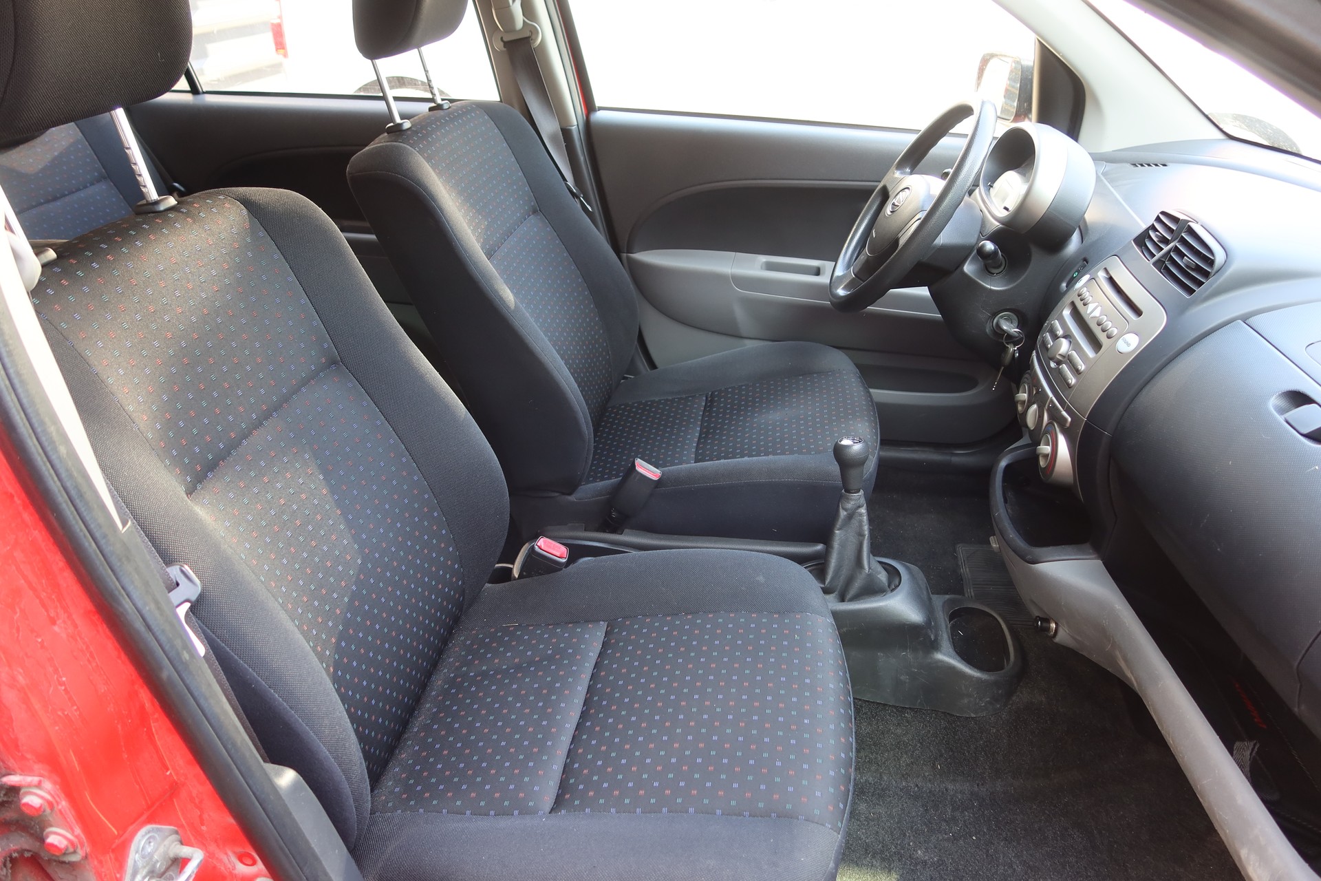 DAIHATSU Sirion 1.3 eco-4WD-image-7
