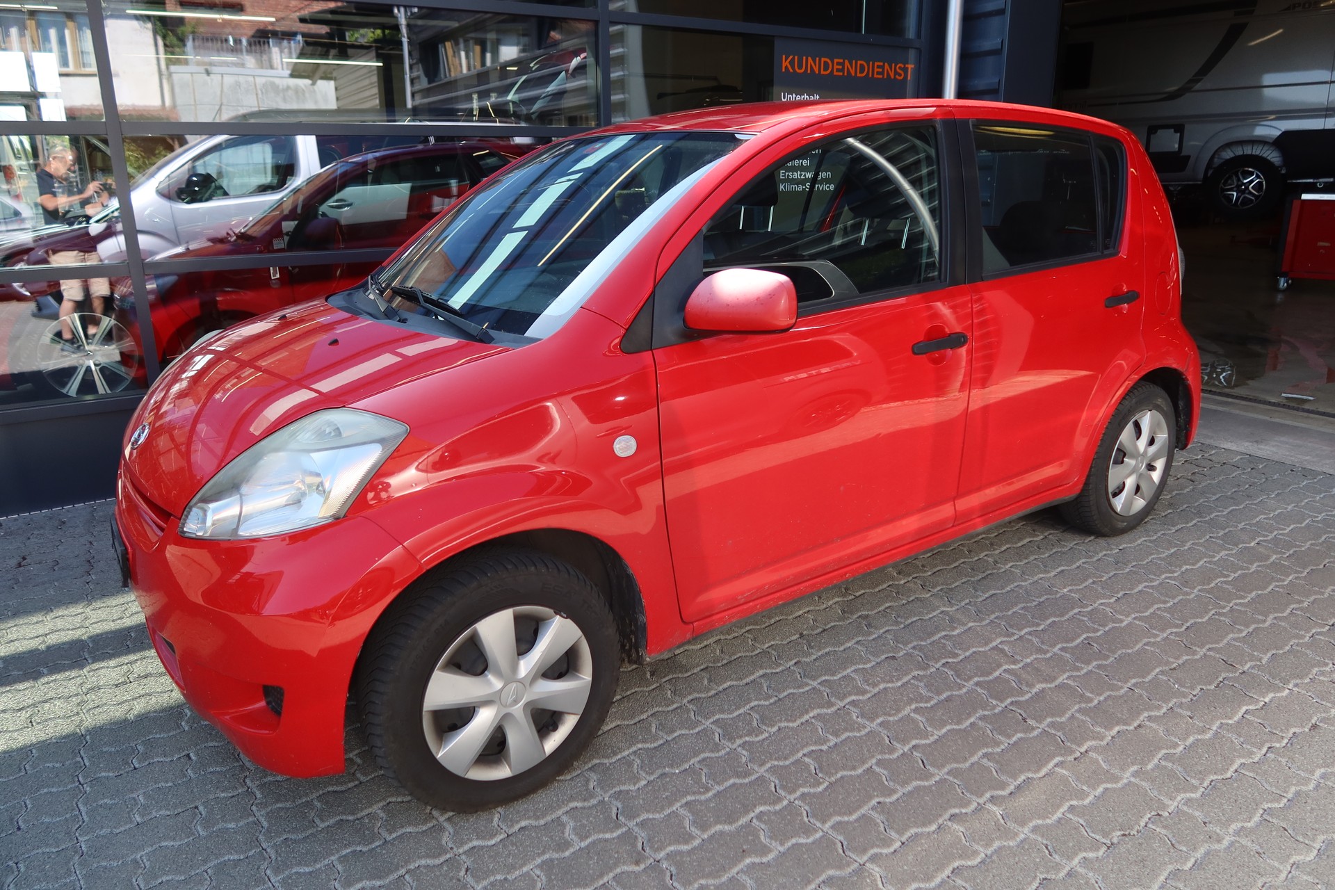 DAIHATSU Sirion 1.3 eco-4WD-image-2