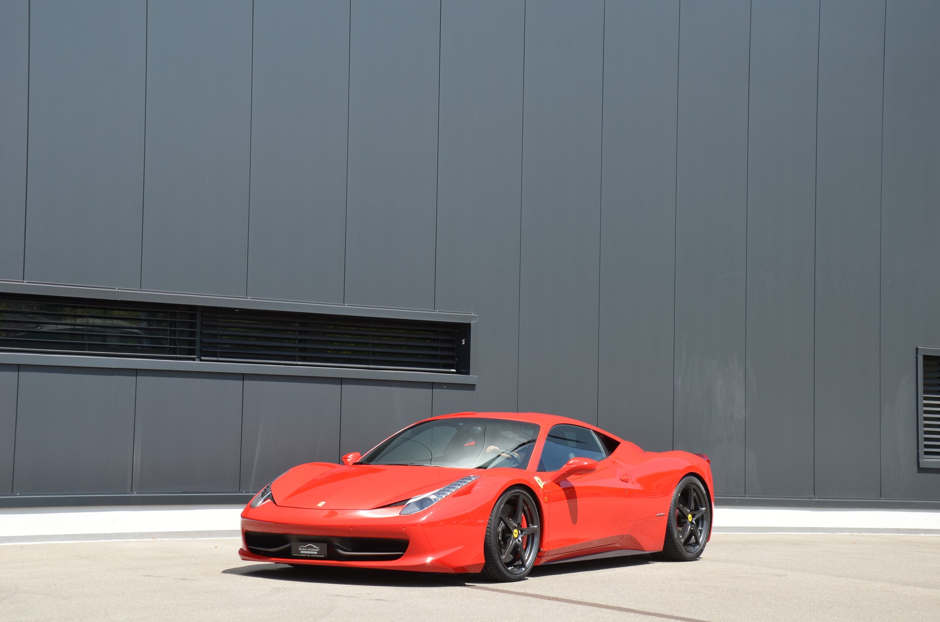 FERRARI 458