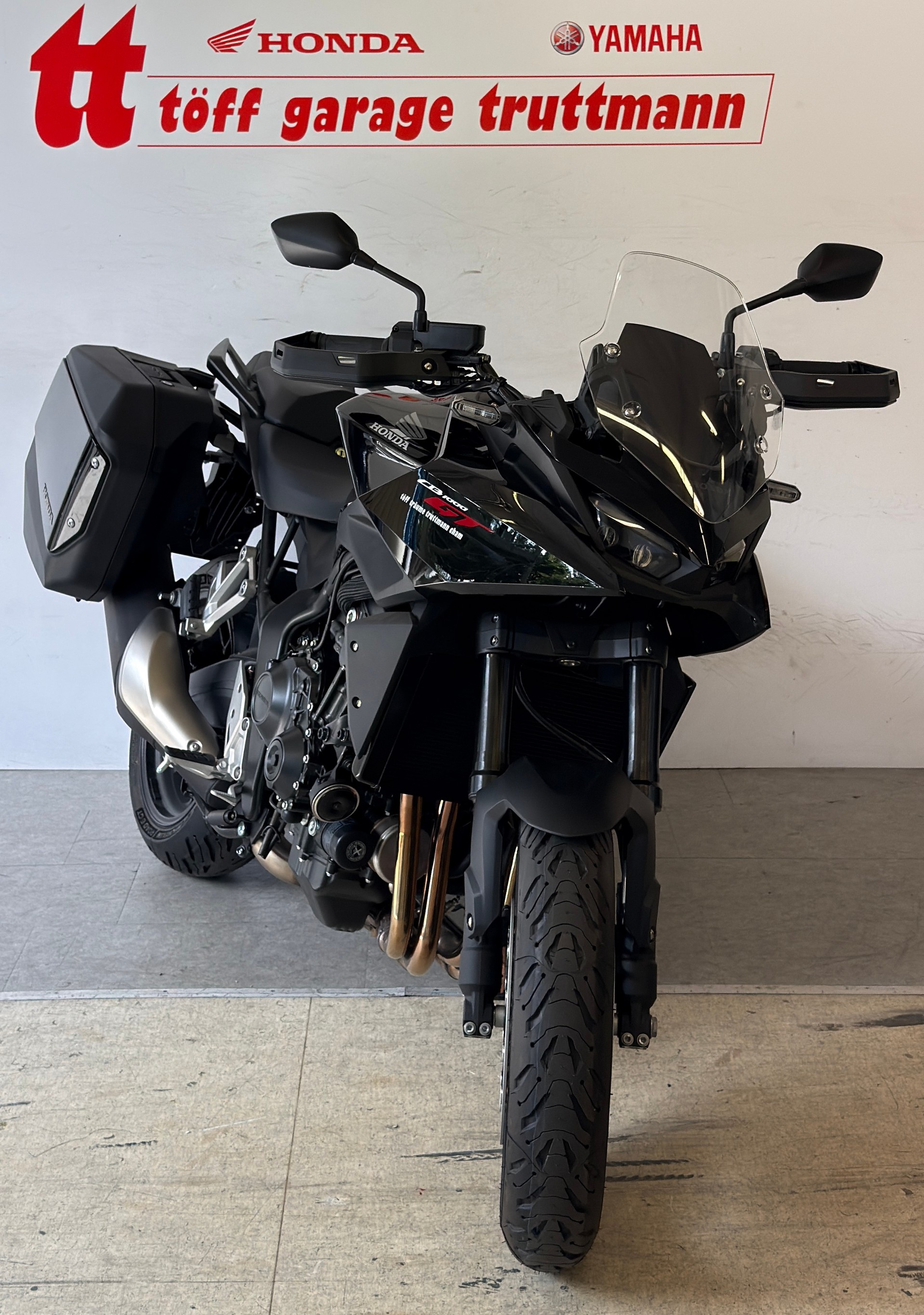HONDA CB1000GT-showroom-element-2