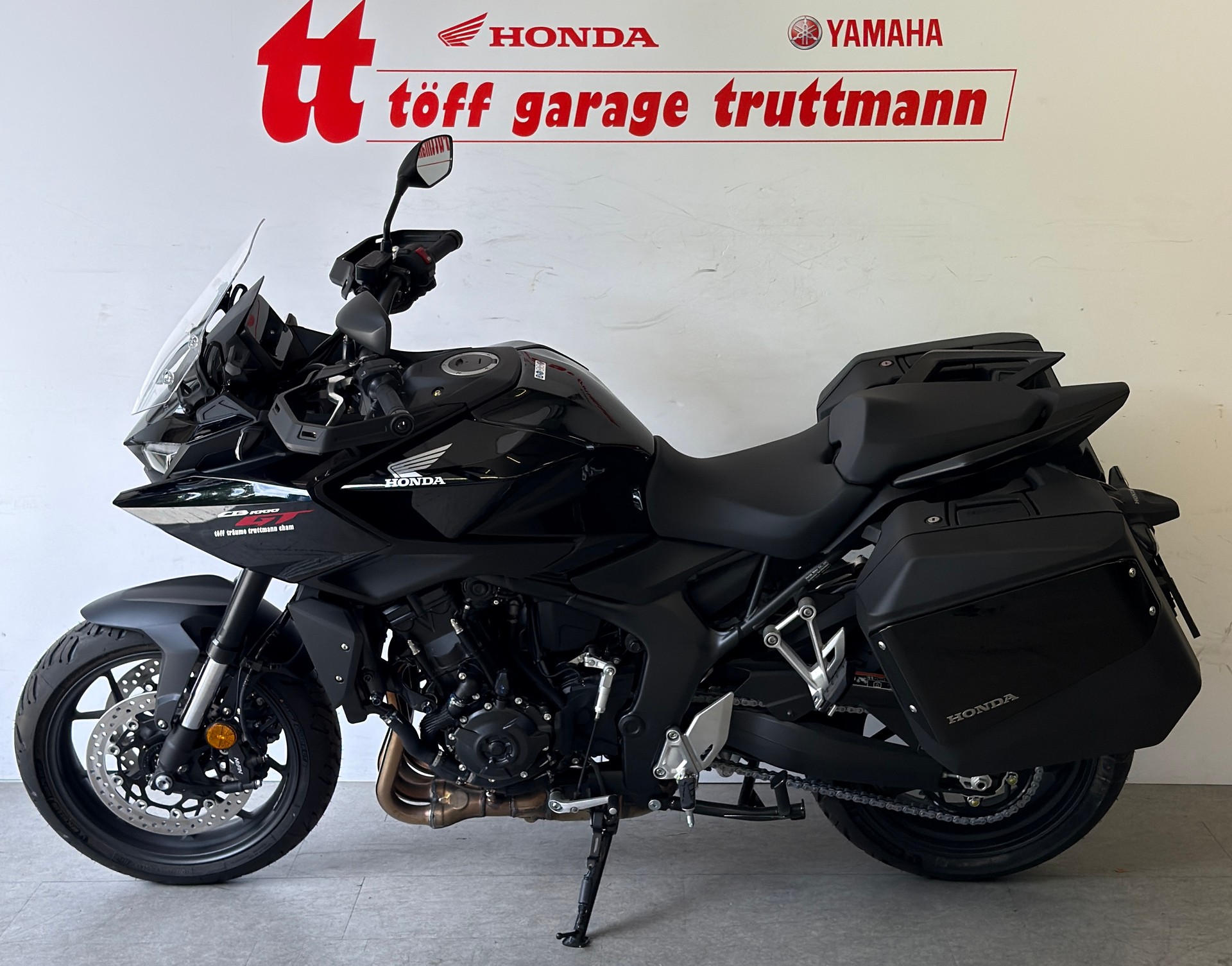 HONDA CB1000GT-showroom-element-1
