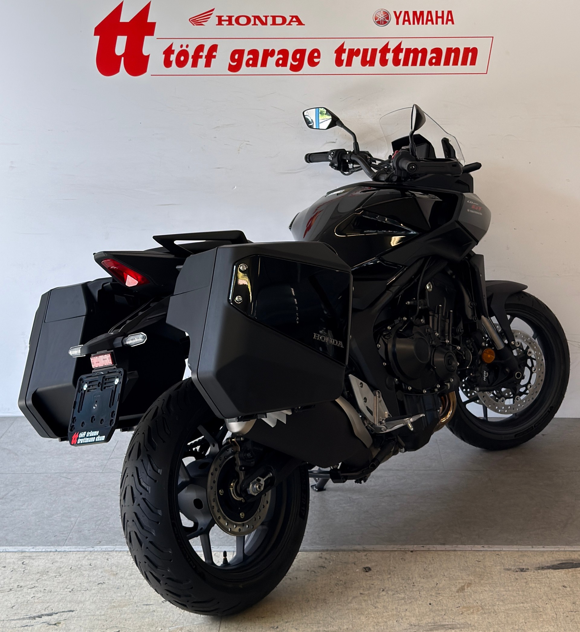 HONDA CB1000GT-showroom-element-3