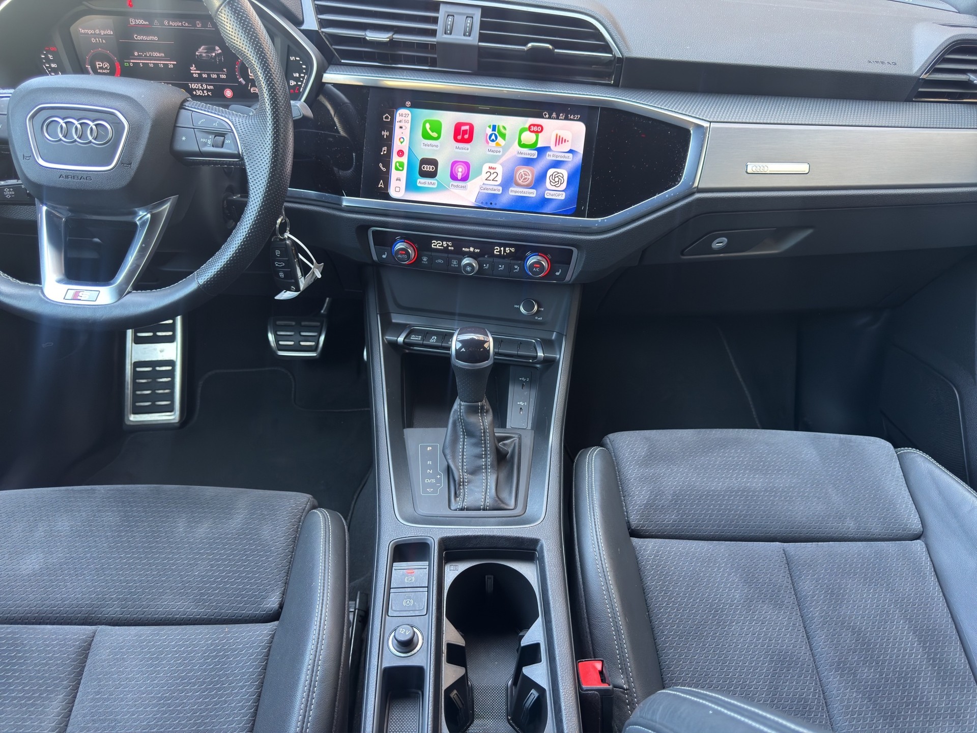 AUDI Q3 35 TFSI S line Attraction S-tronic-image-12