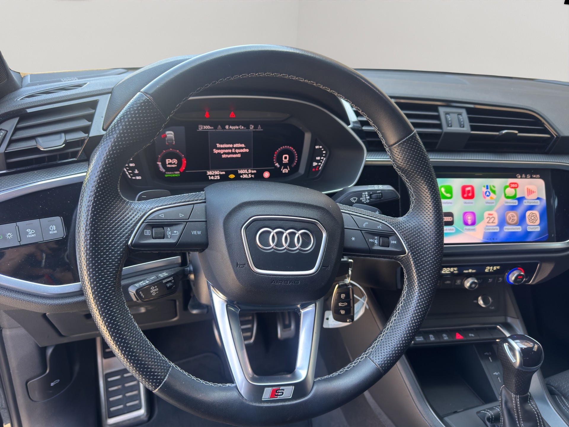 AUDI Q3 35 TFSI S line Attraction S-tronic-image-9