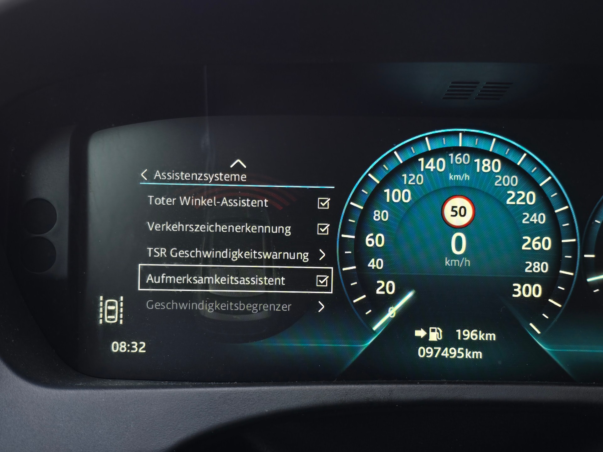 JAGUAR F-Pace 3.0 TD First Edition R-Sport AWD Automatik mit AHK-image-18